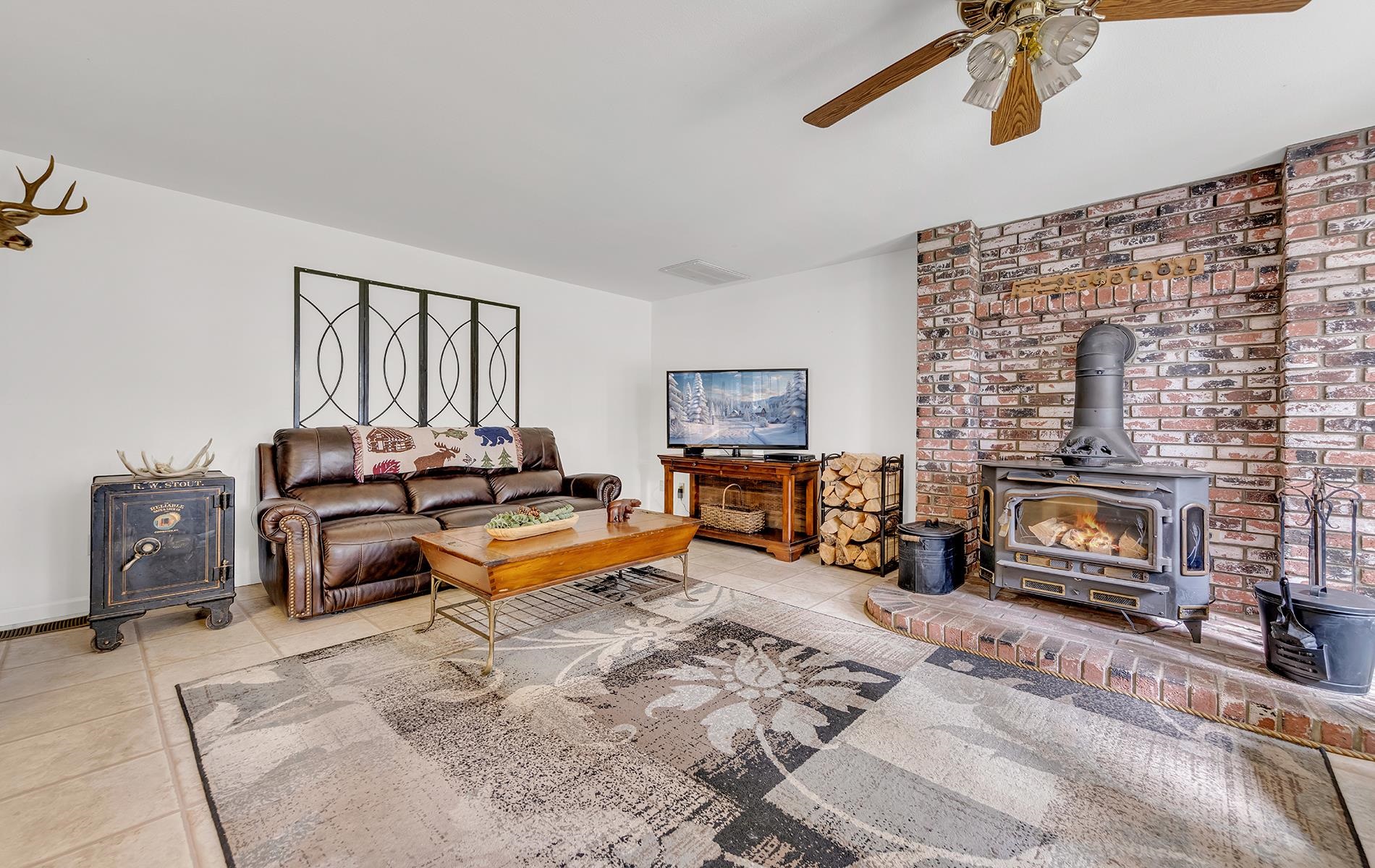 460 Wagon Road