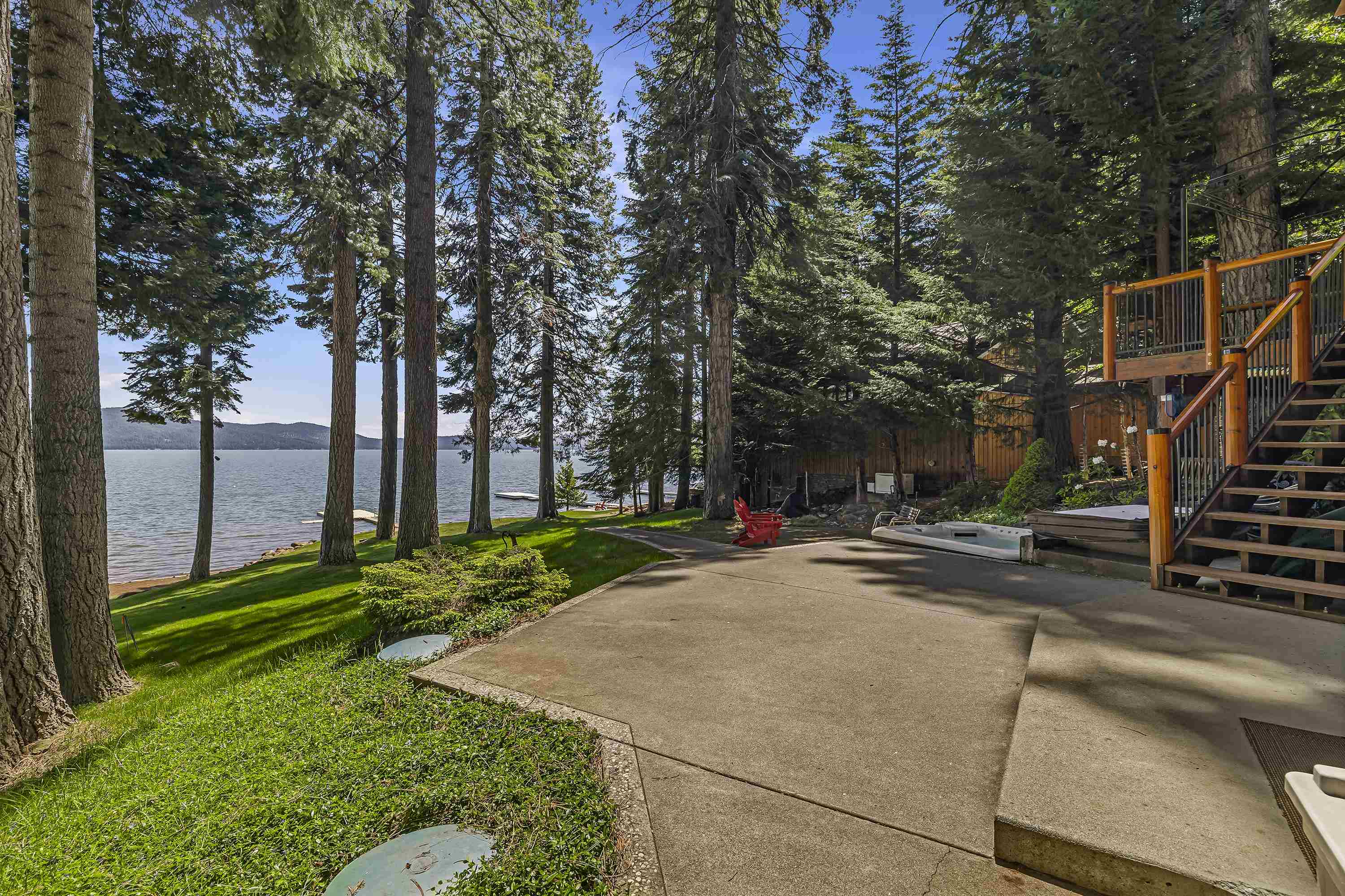 804 Peninsula Drive