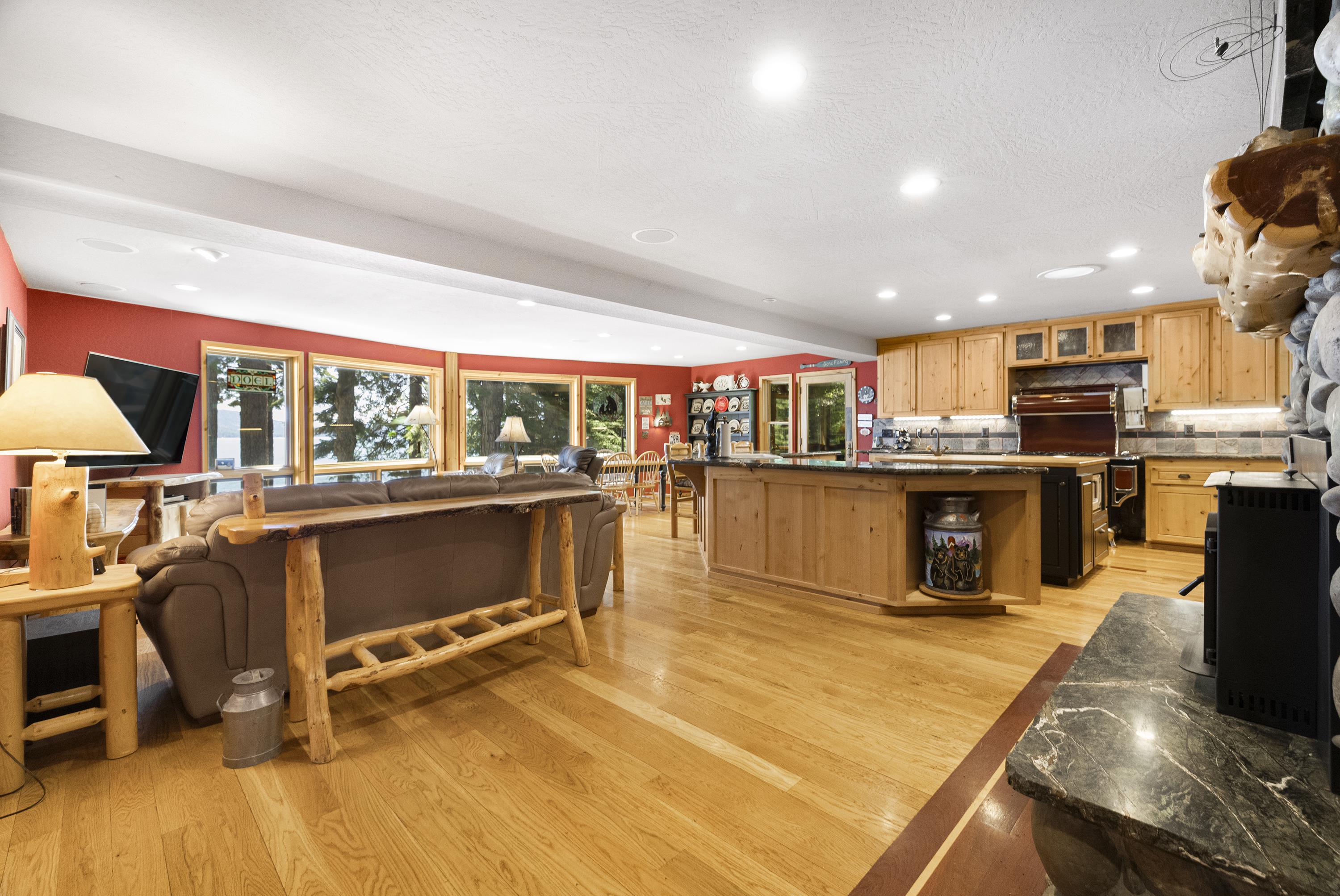 804 Peninsula Drive