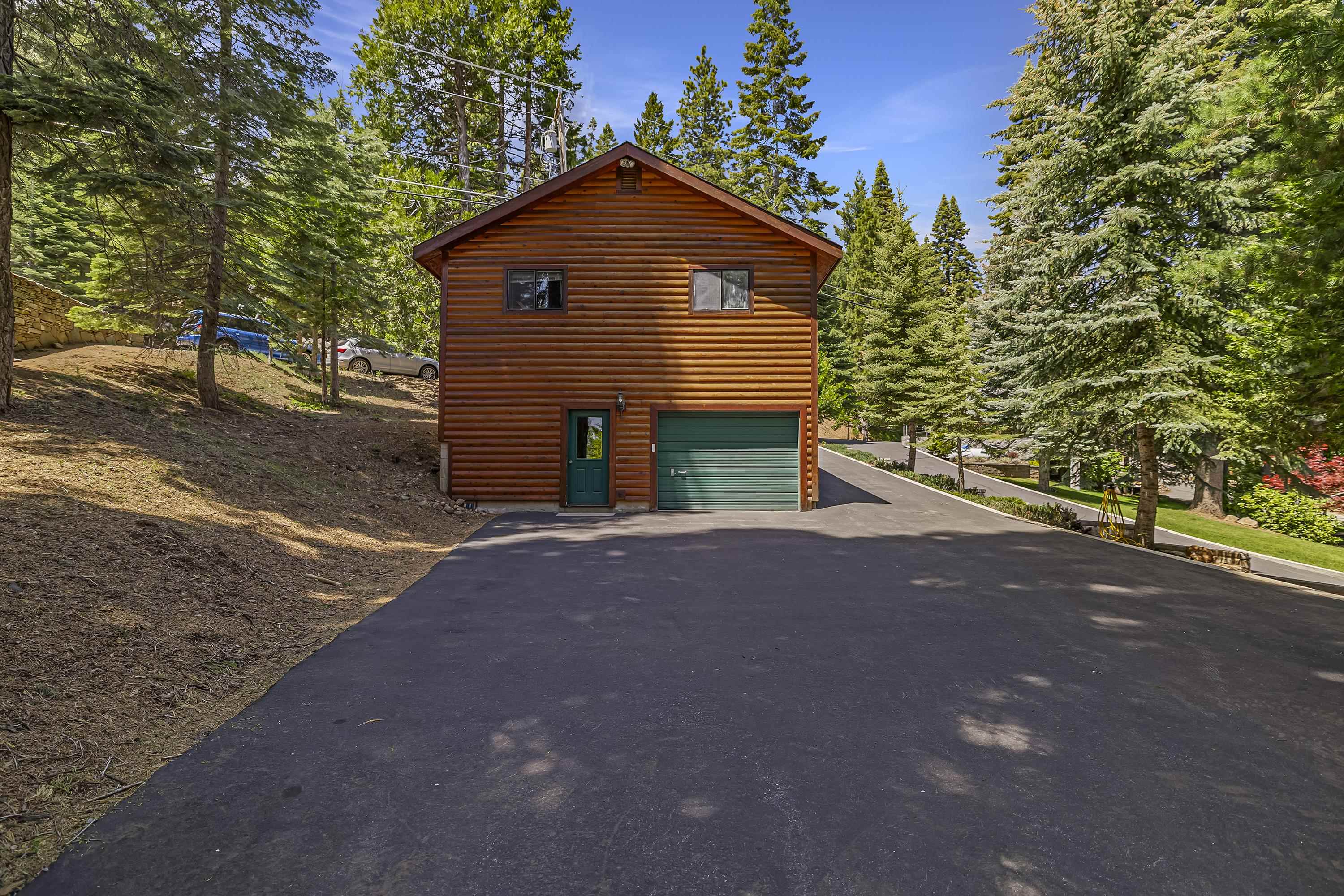 804 Peninsula Drive