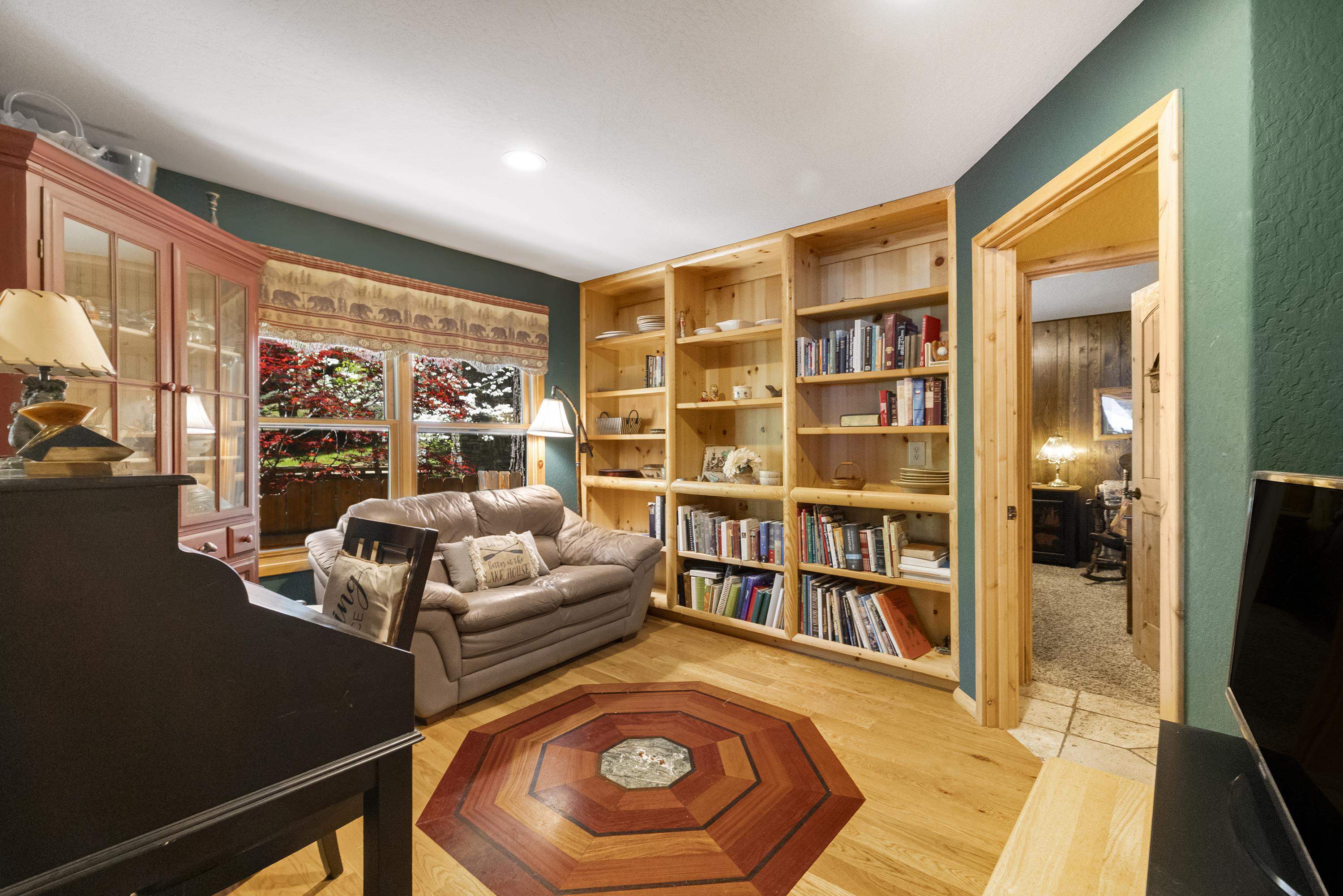 804 Peninsula Drive