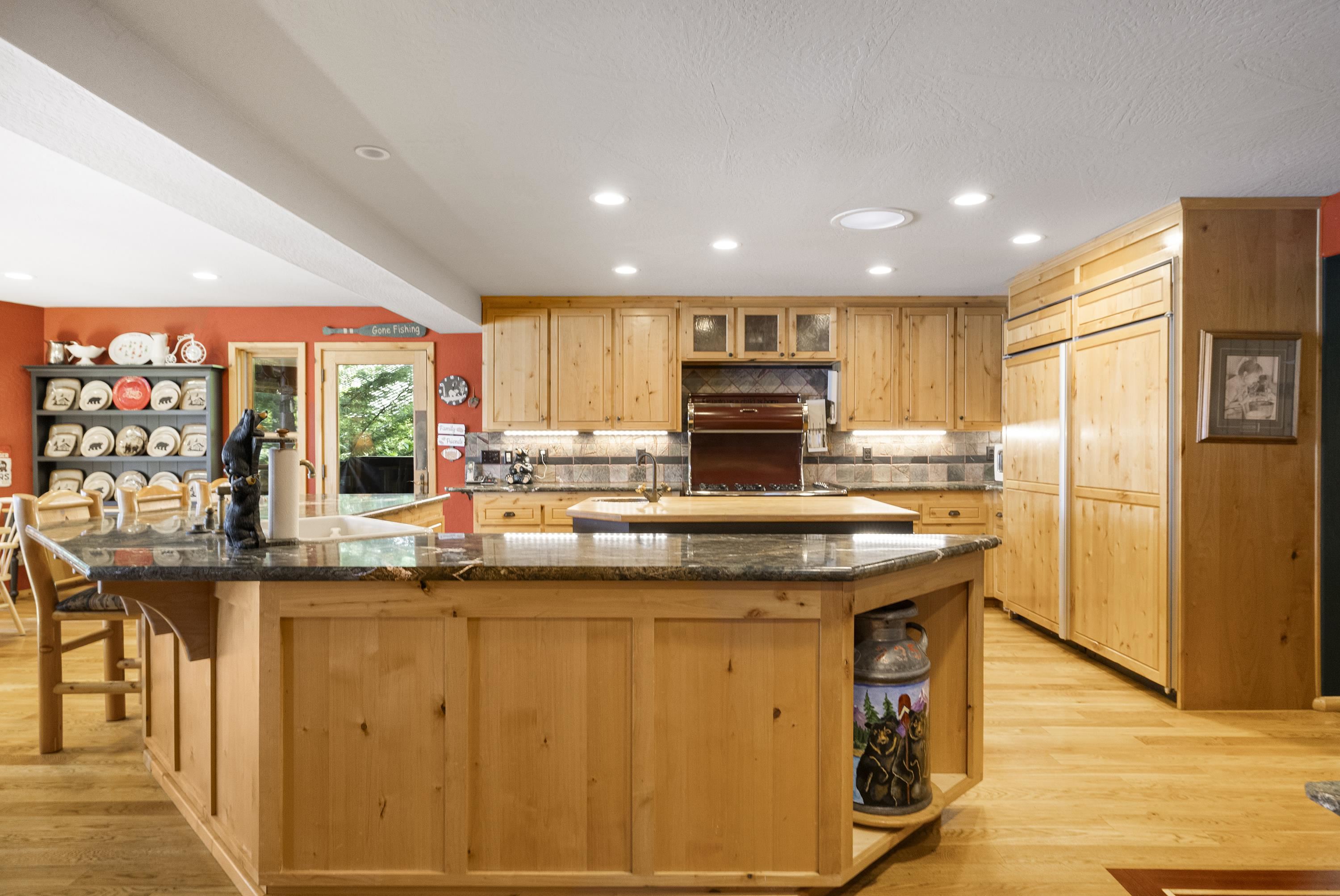804 Peninsula Drive