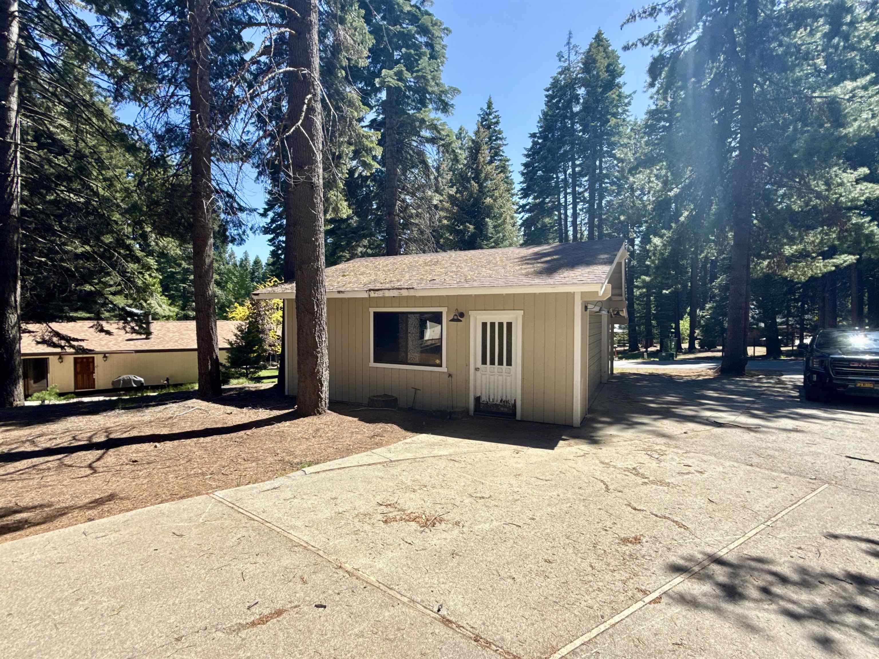 702 Conifer Trail