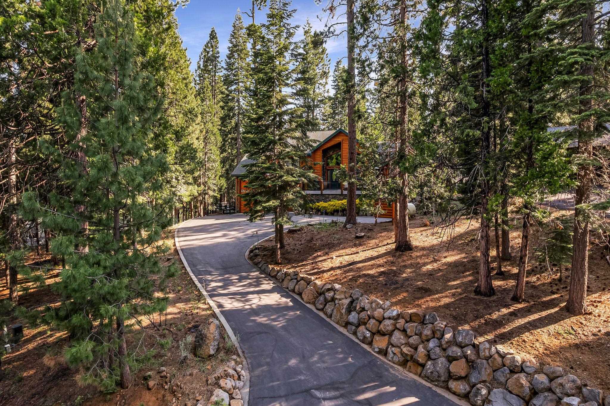 104 Top of the West Drive Unit: 102 Top of the West Drive