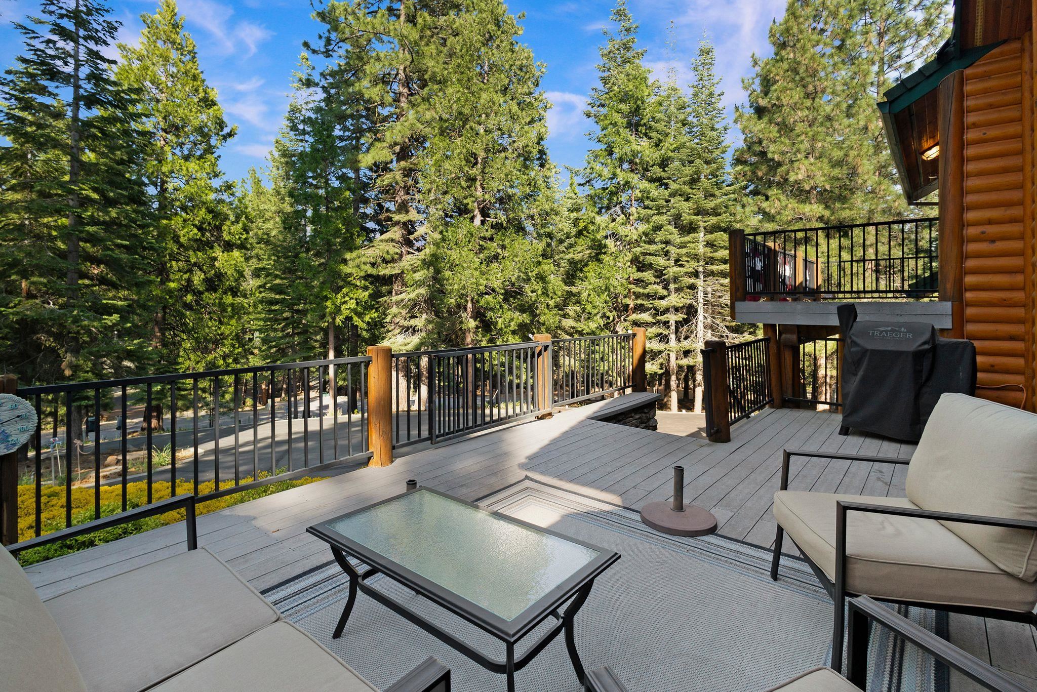 104 Top of the West Drive Unit: 102 Top of the West Drive