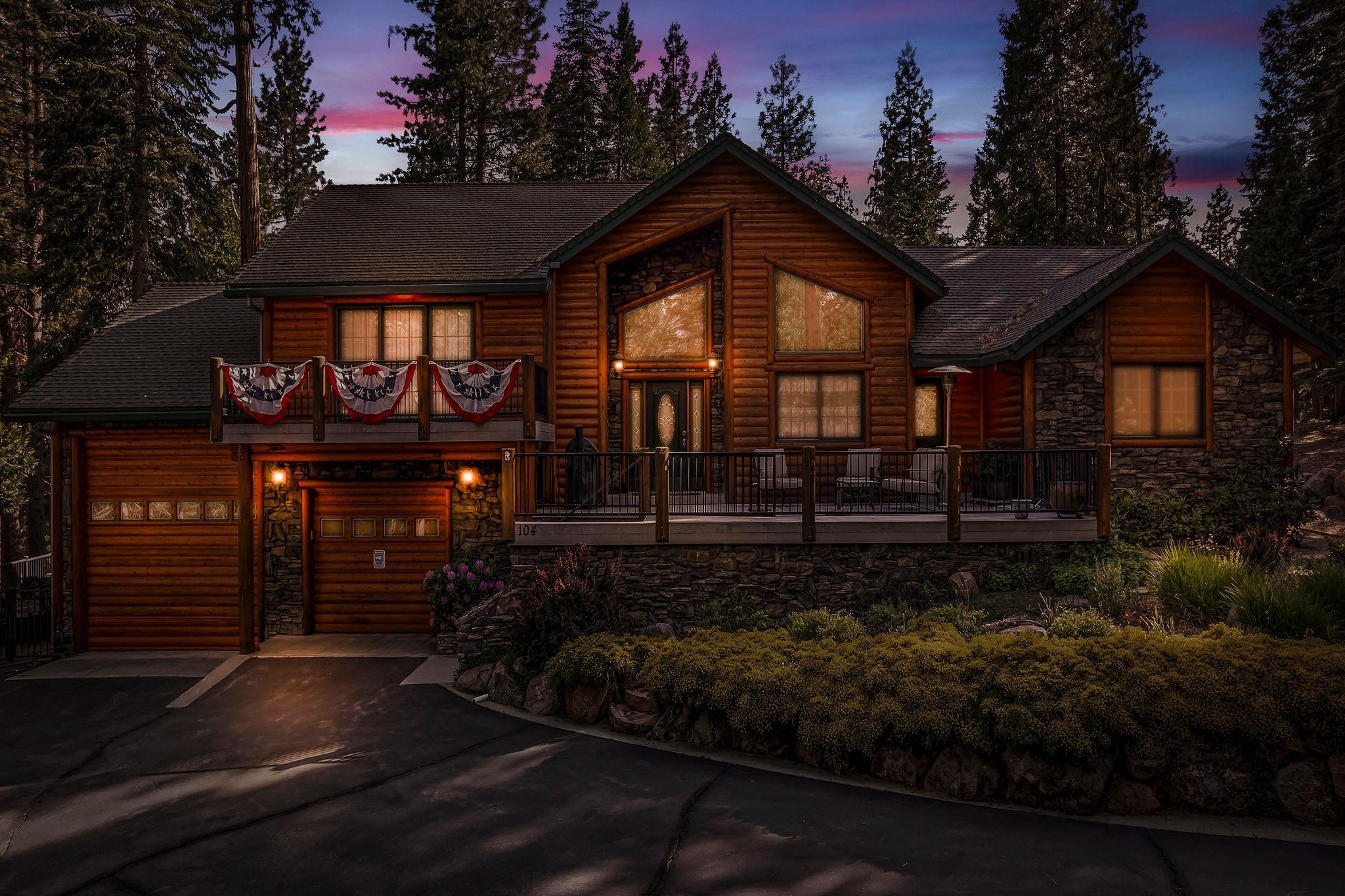 104 Top of the West Drive Unit: 102 Top of the West Drive