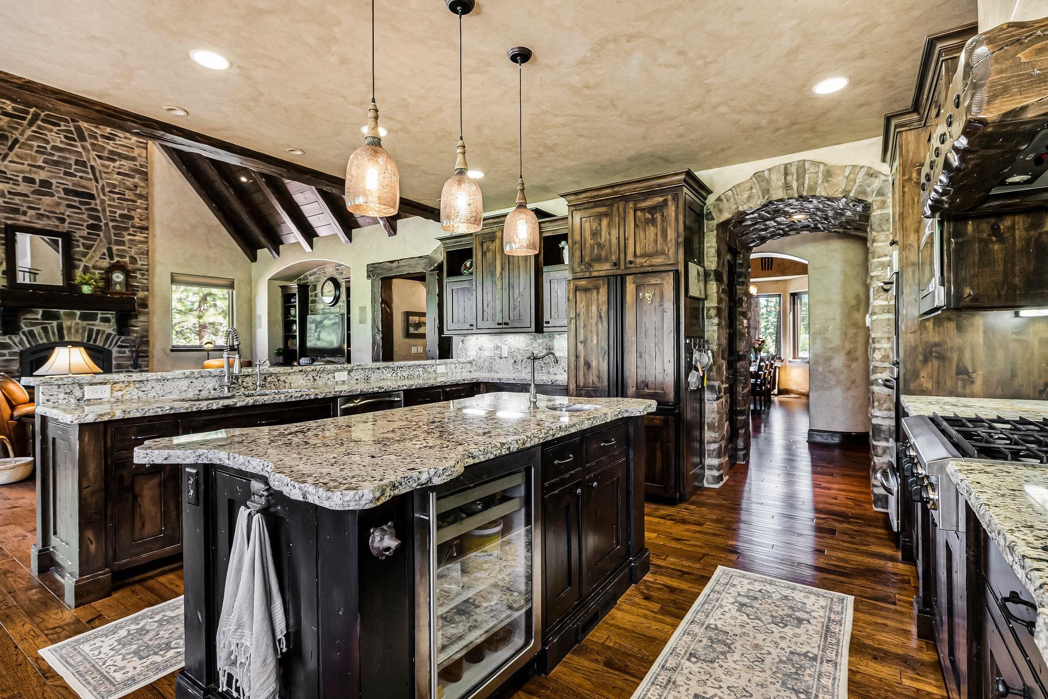 2 Frostwood Lane