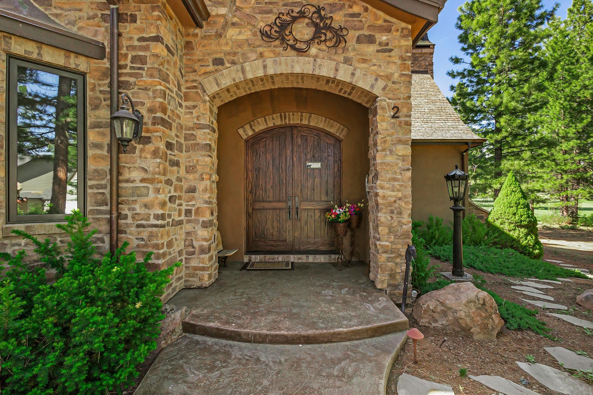 2 Frostwood Lane
