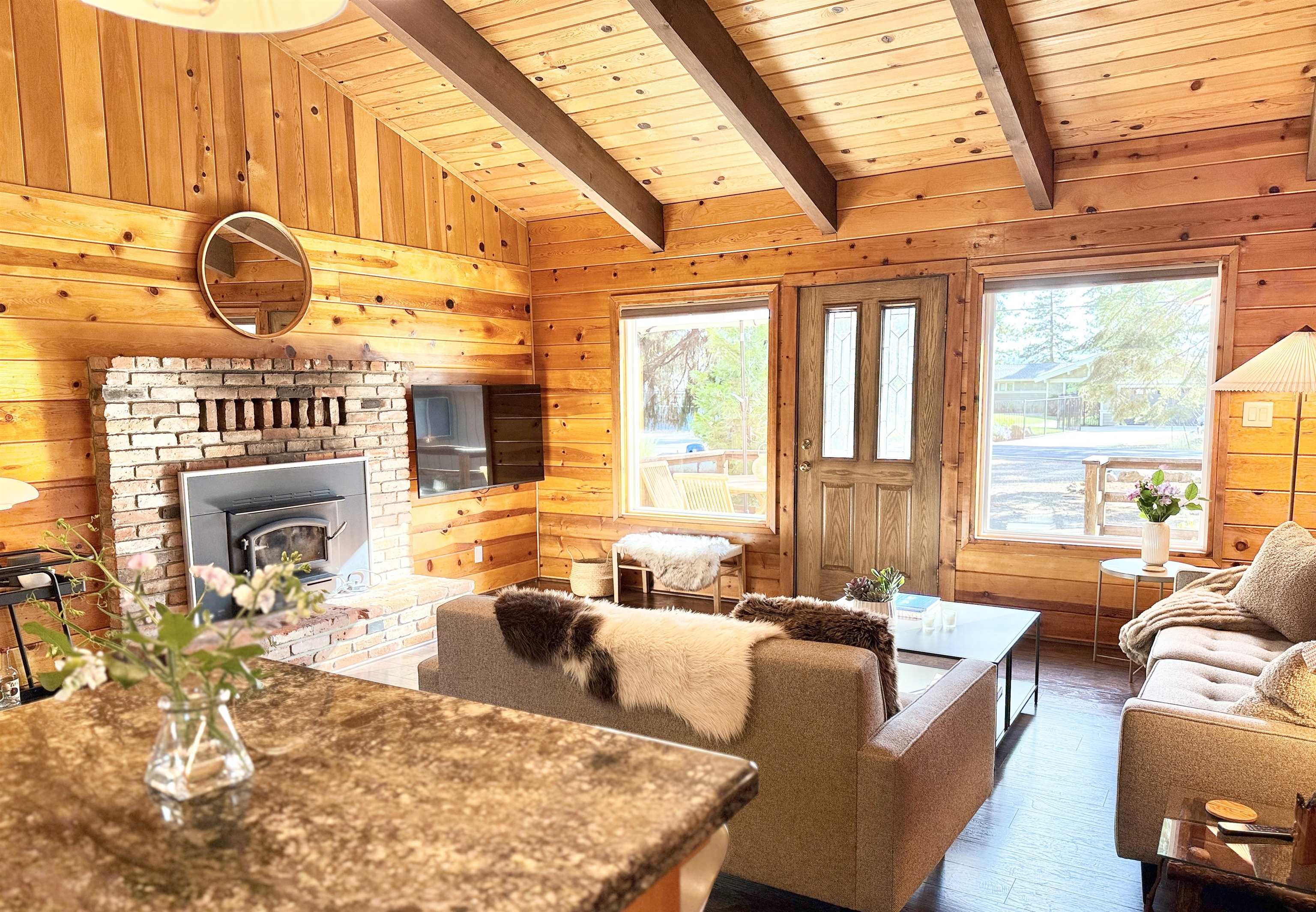 1338 Lassen View Drive