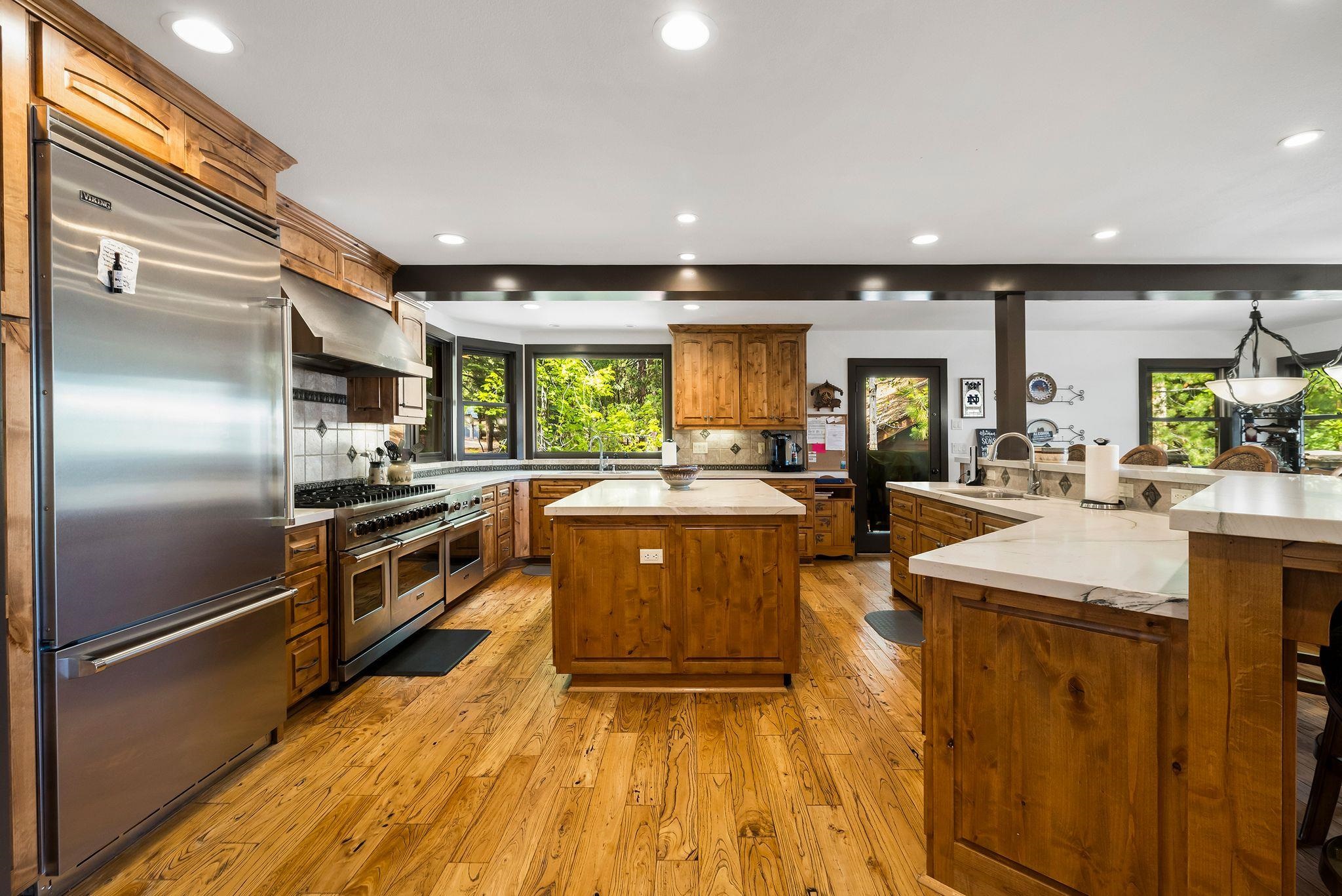 518 Peninsula Drive