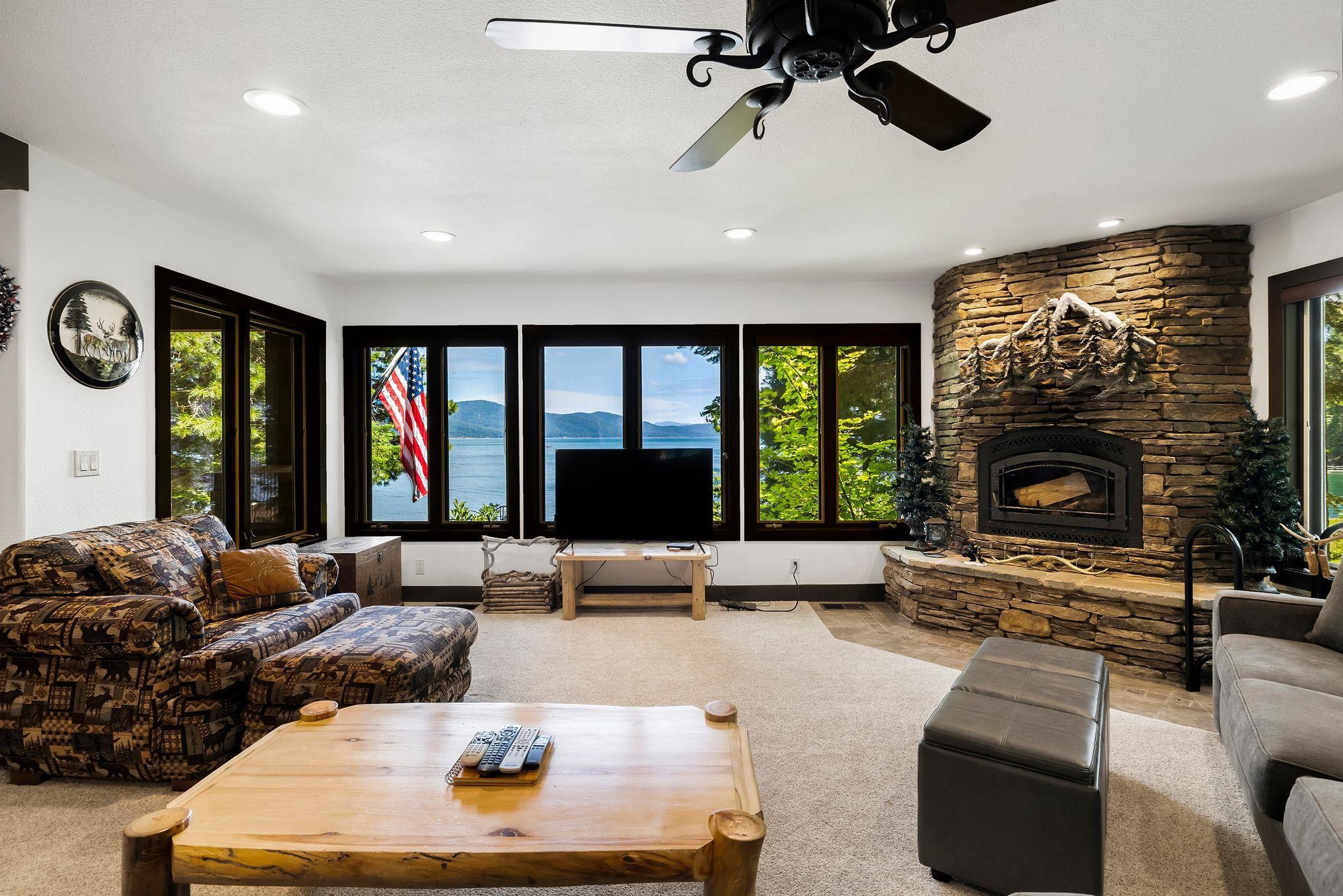 518 Peninsula Drive