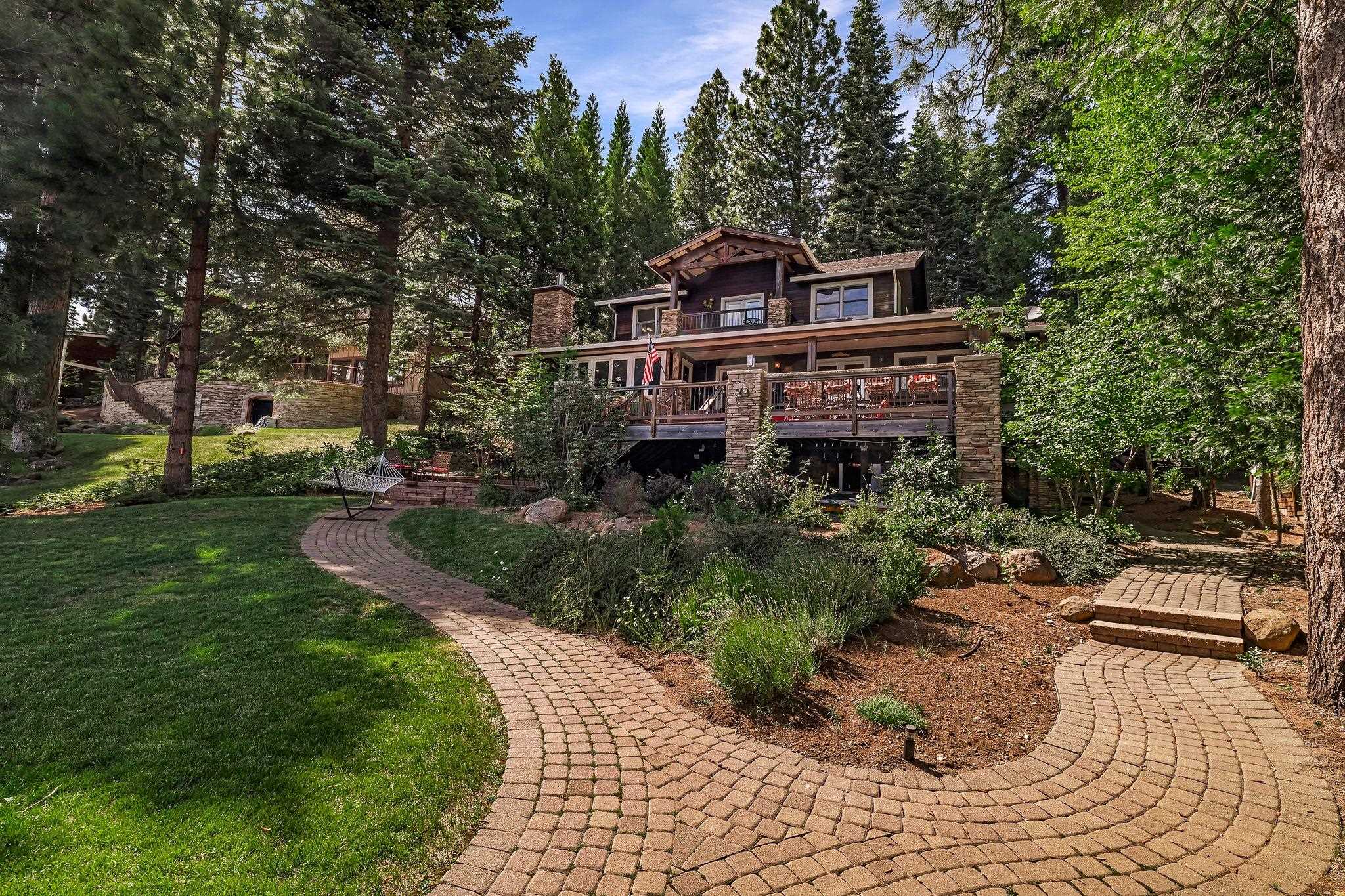 518 Peninsula Drive