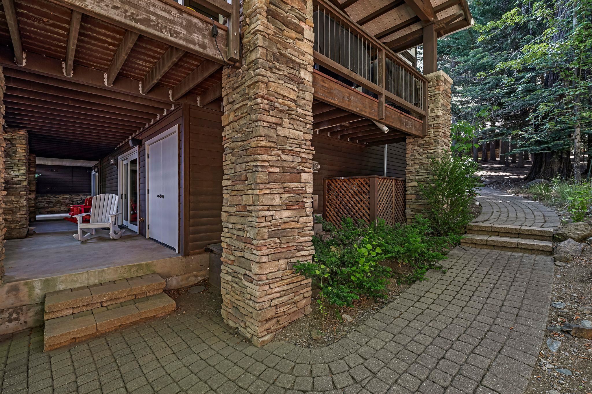 518 Peninsula Drive