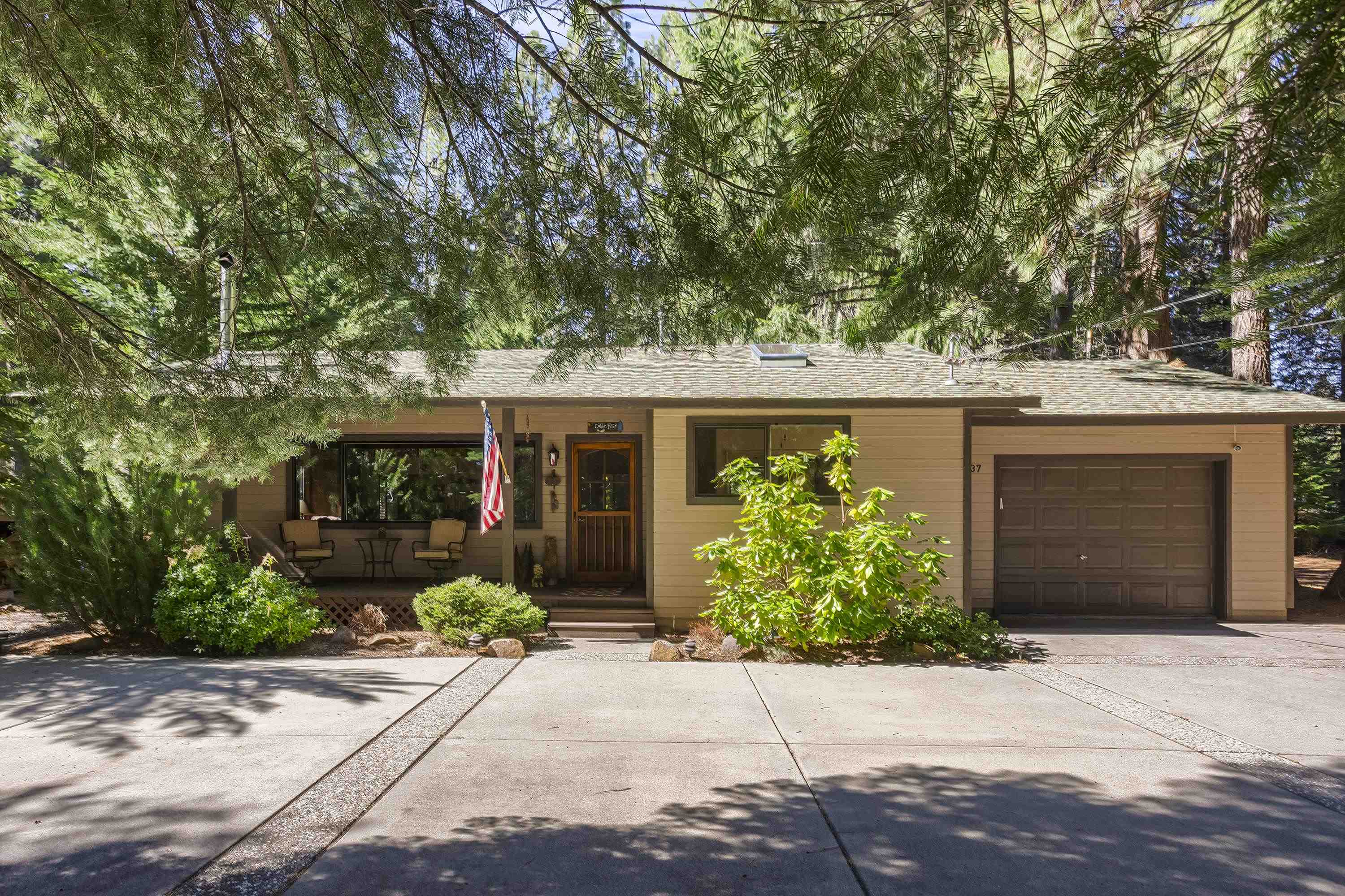 937 Peninsula Drive