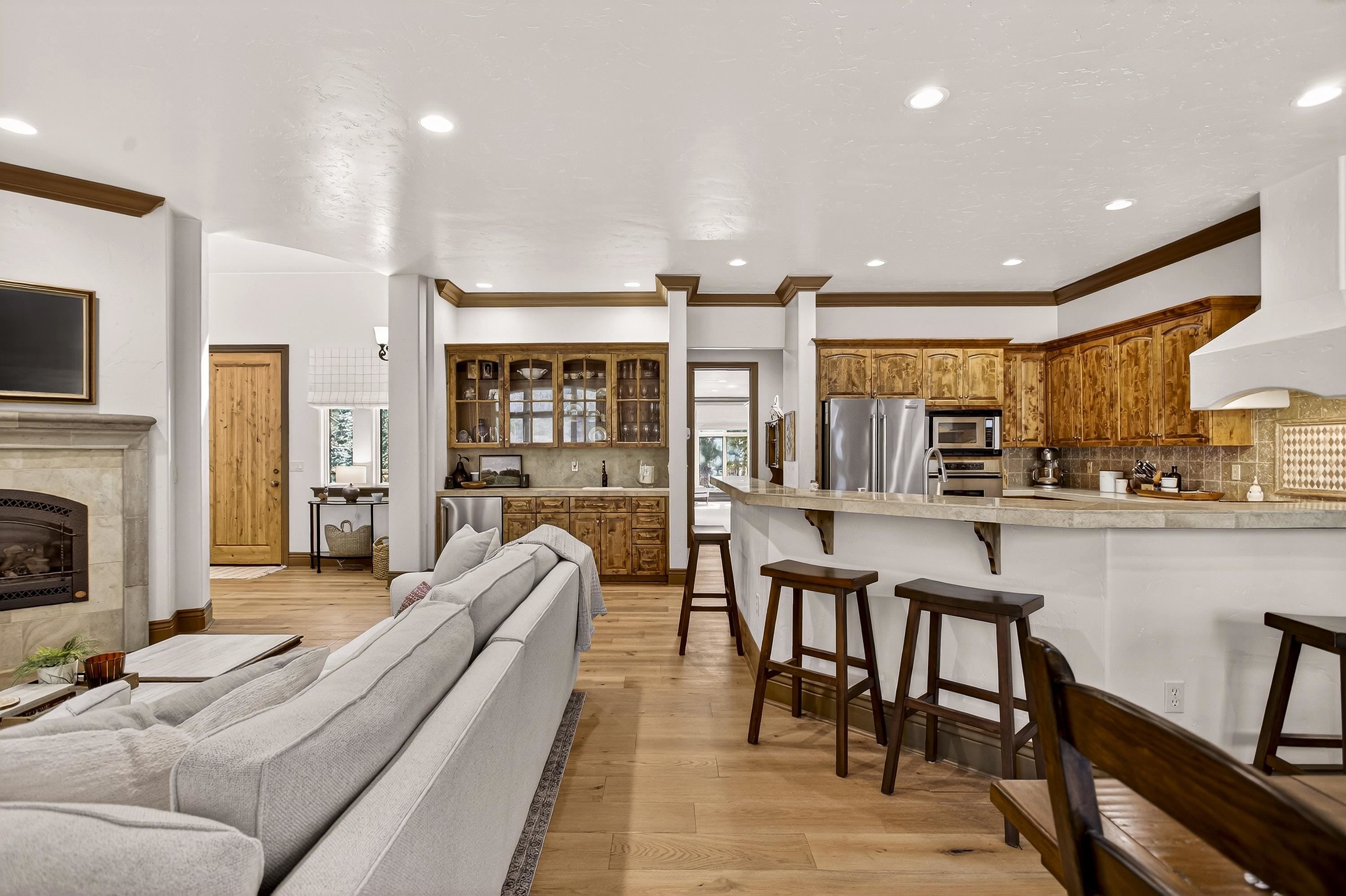 48 Foxglenn Drive