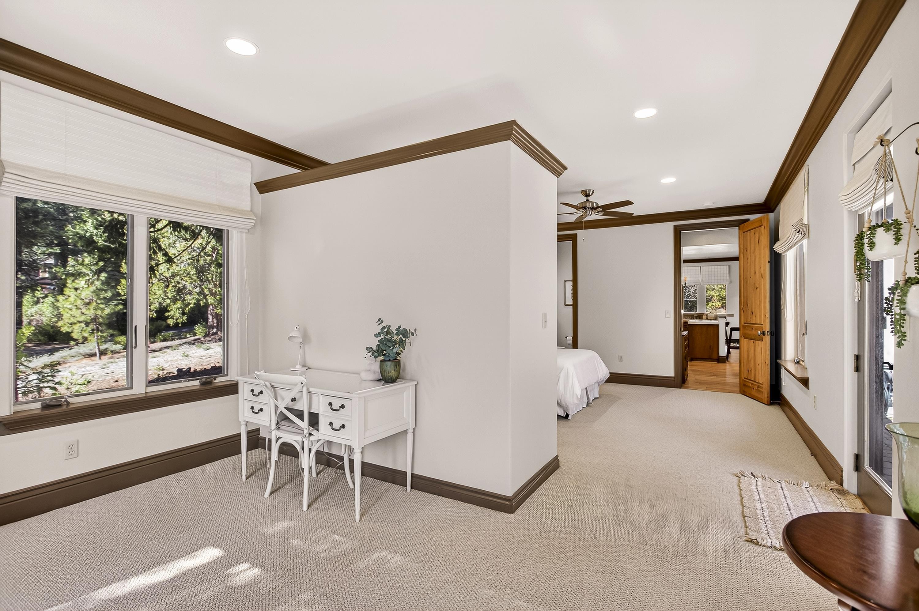 48 Foxglenn Drive
