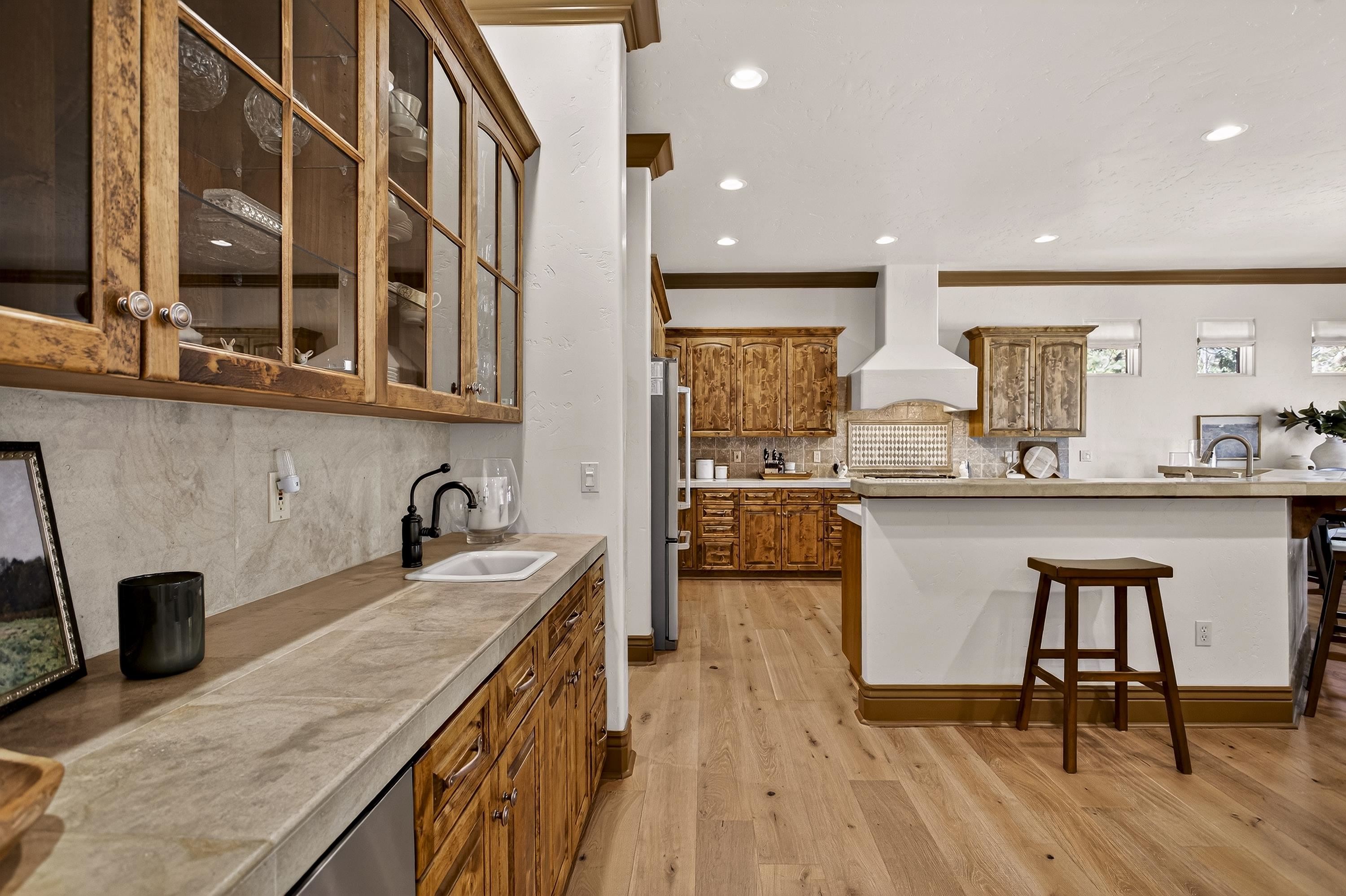 48 Foxglenn Drive