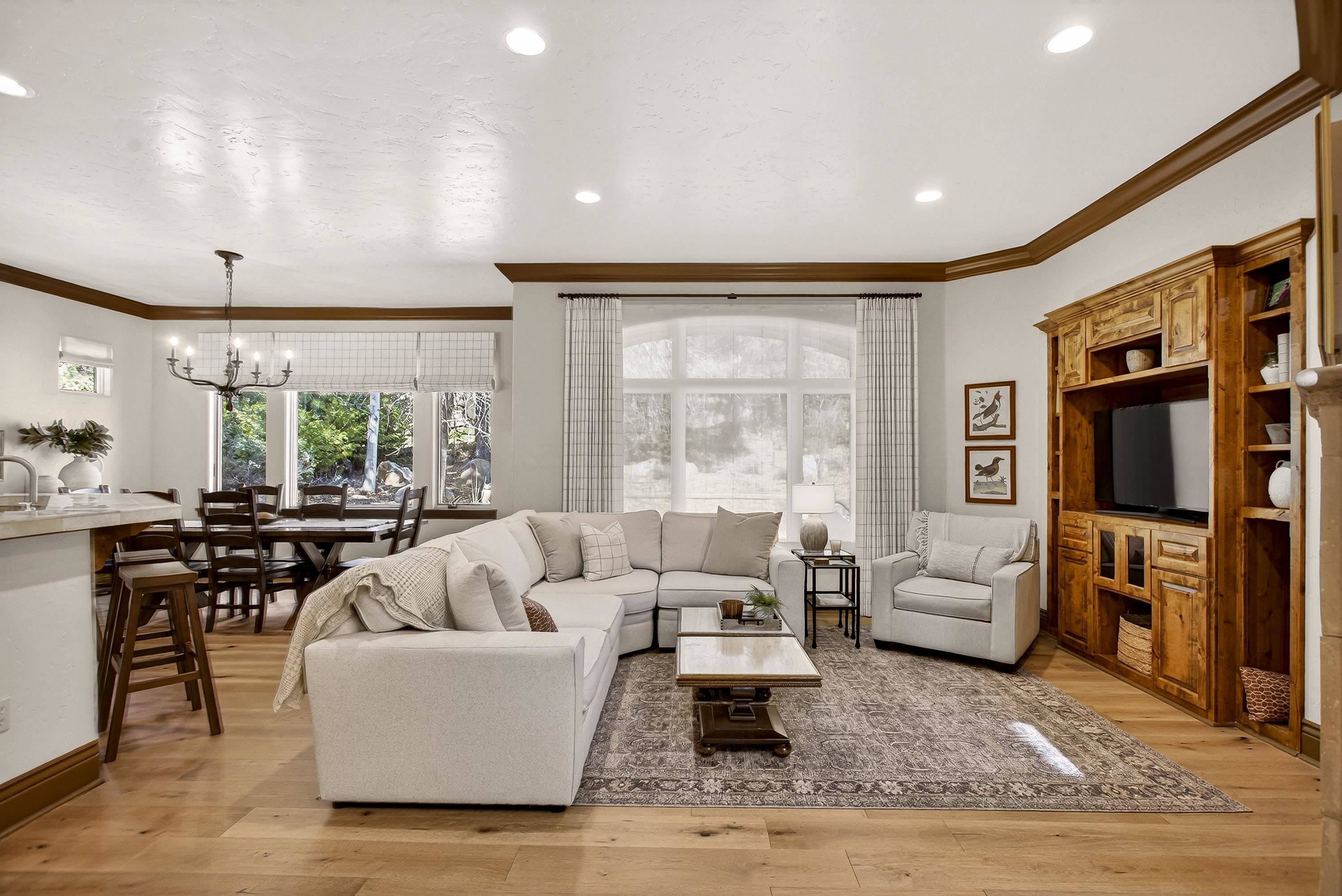 48 Foxglenn Drive
