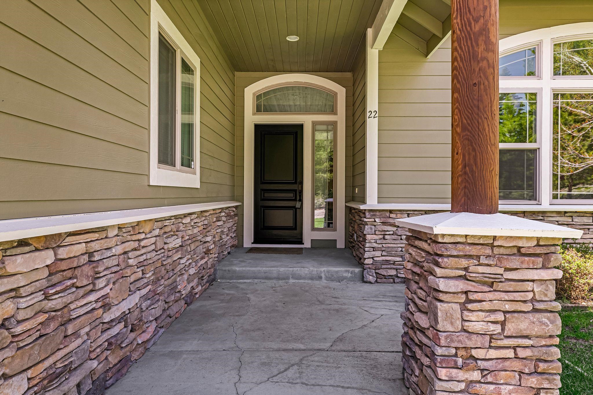 22 Highwood Circle