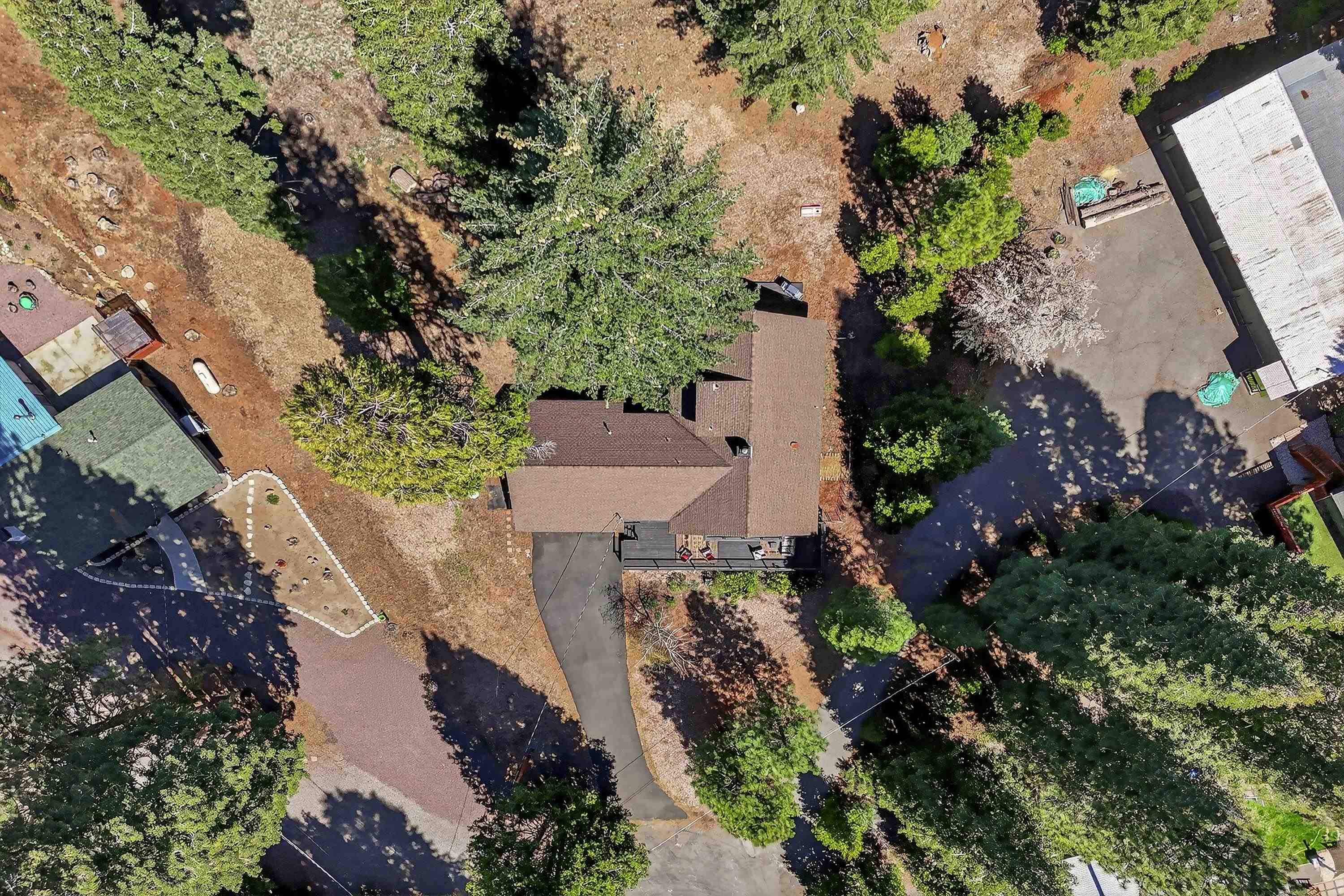 3205 Hill Crest Drive