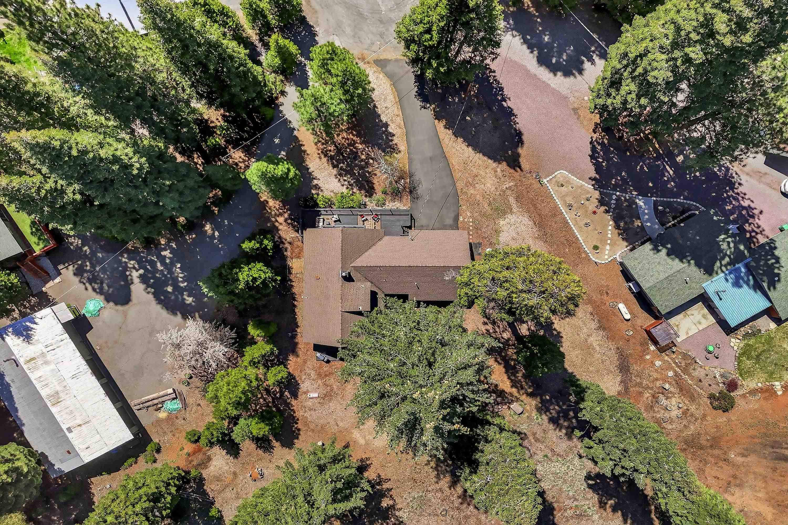 3205 Hill Crest Drive