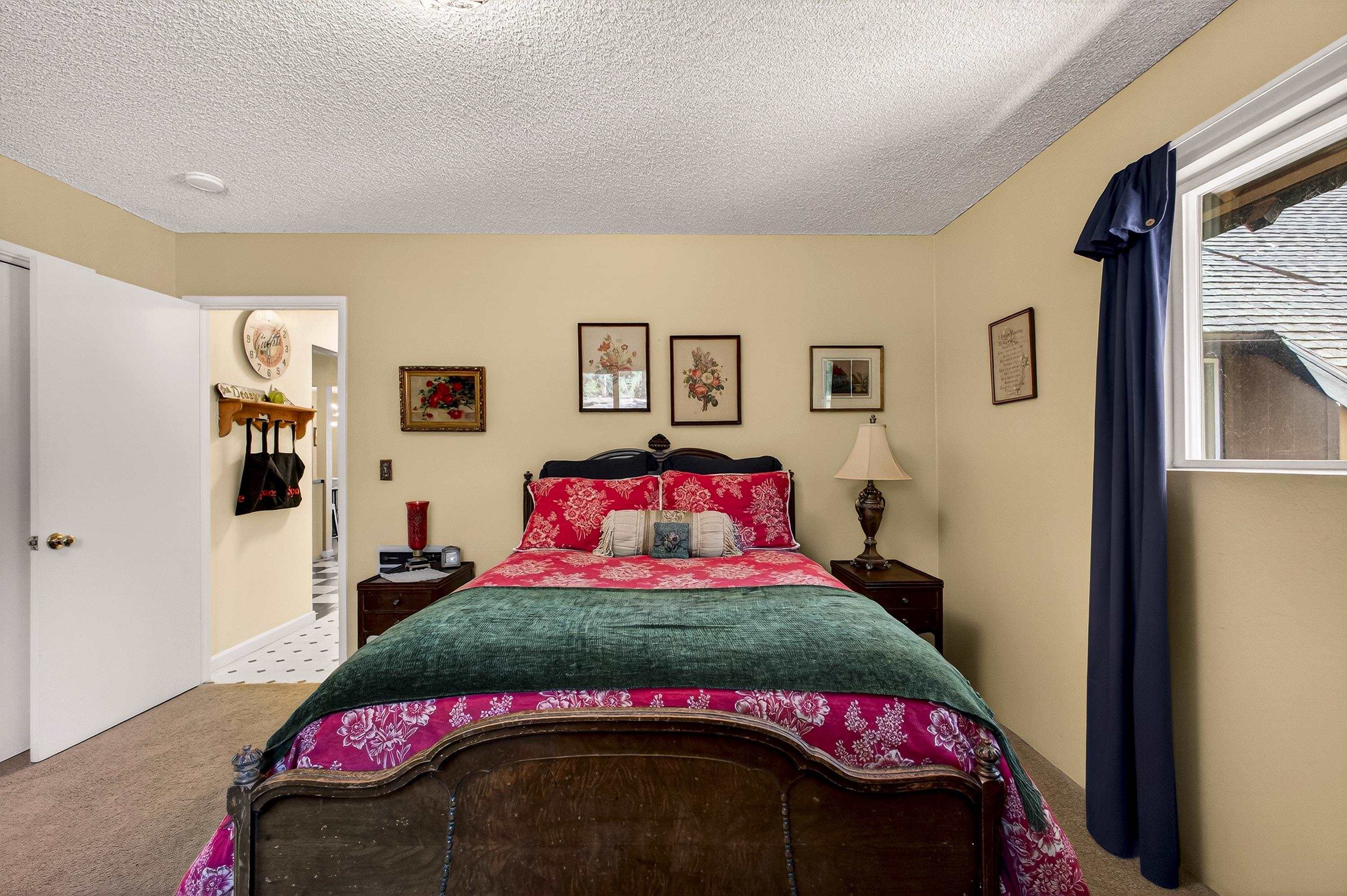 3205 Hill Crest Drive