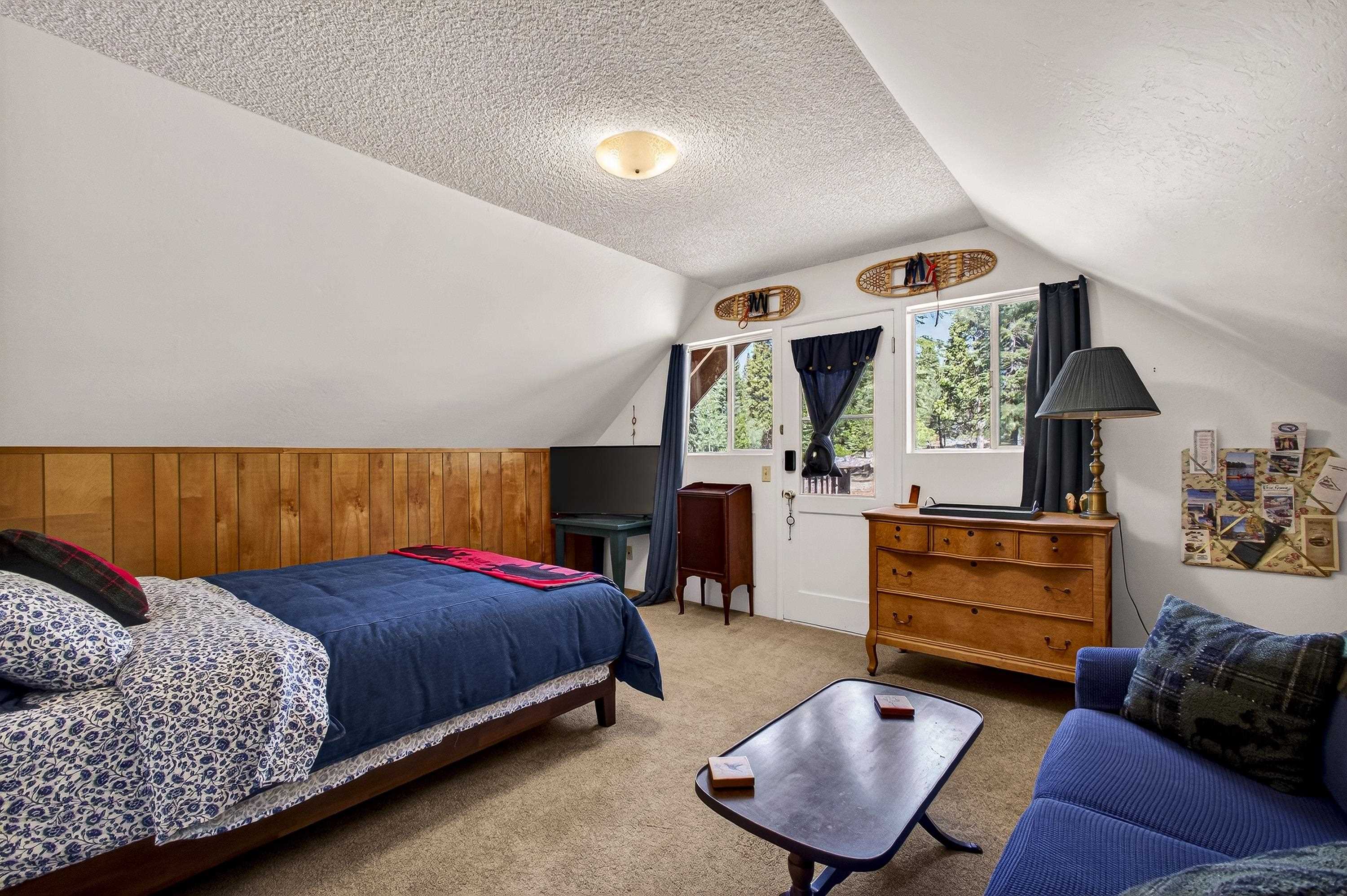 3205 Hill Crest Drive