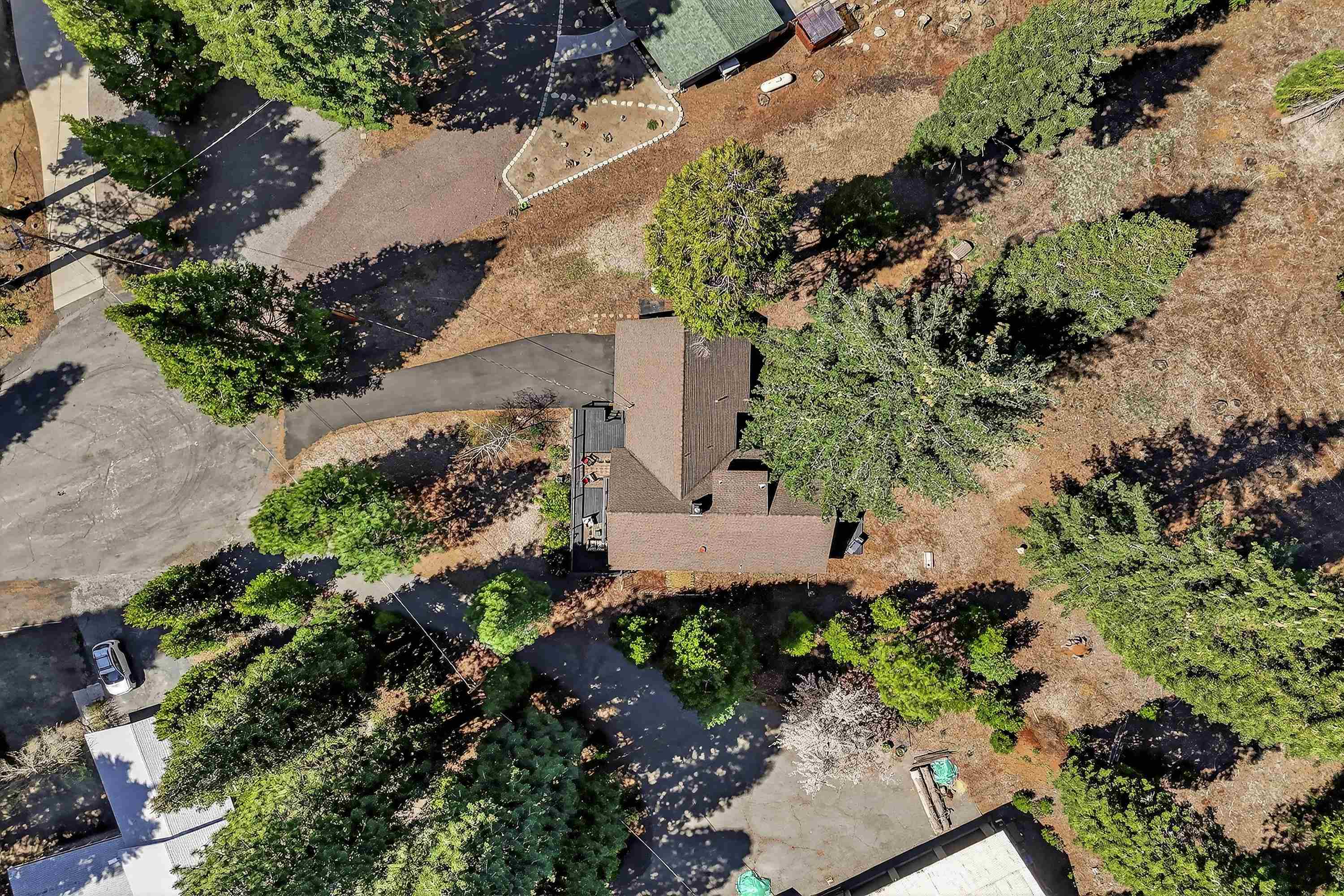 3205 Hill Crest Drive