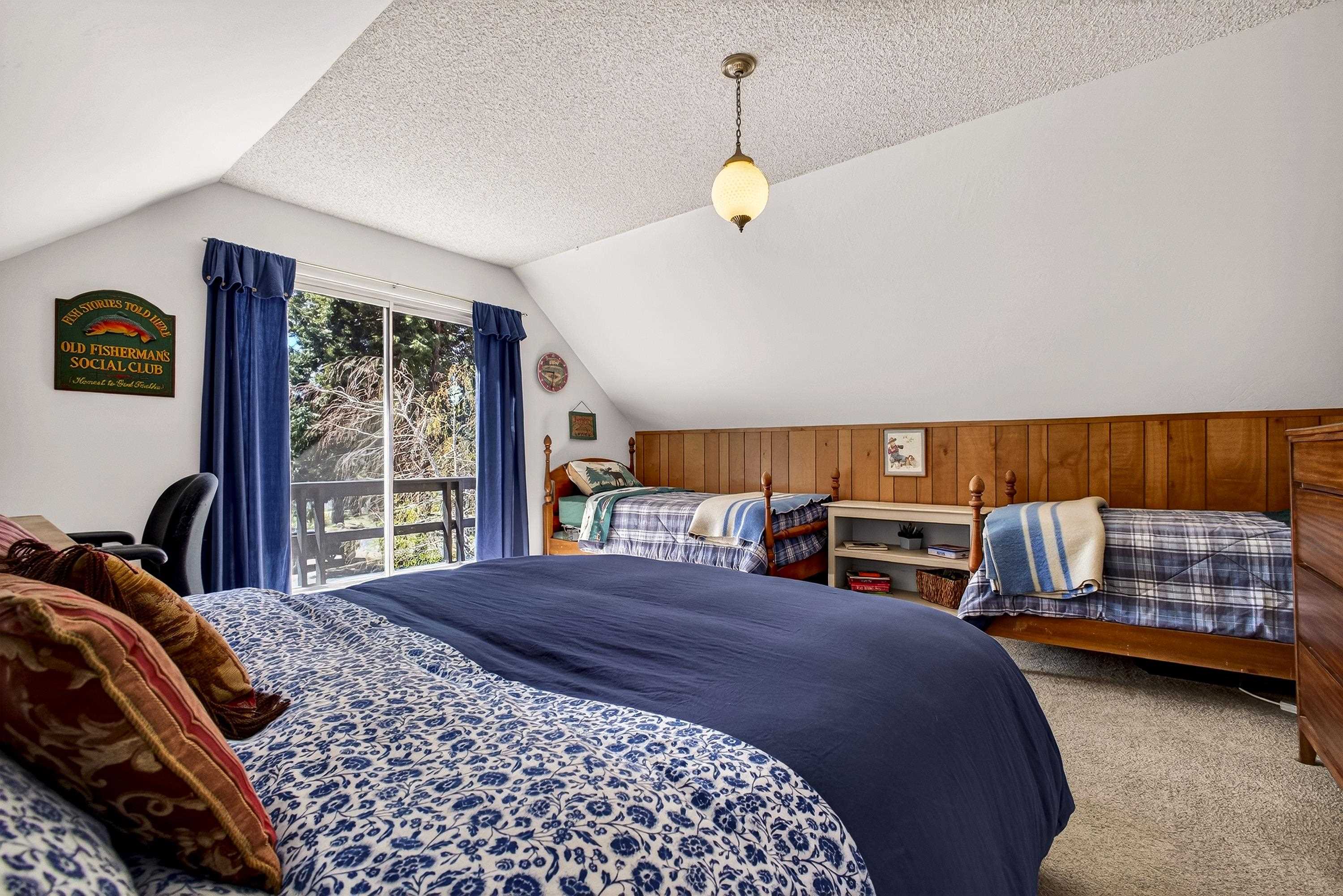 3205 Hill Crest Drive