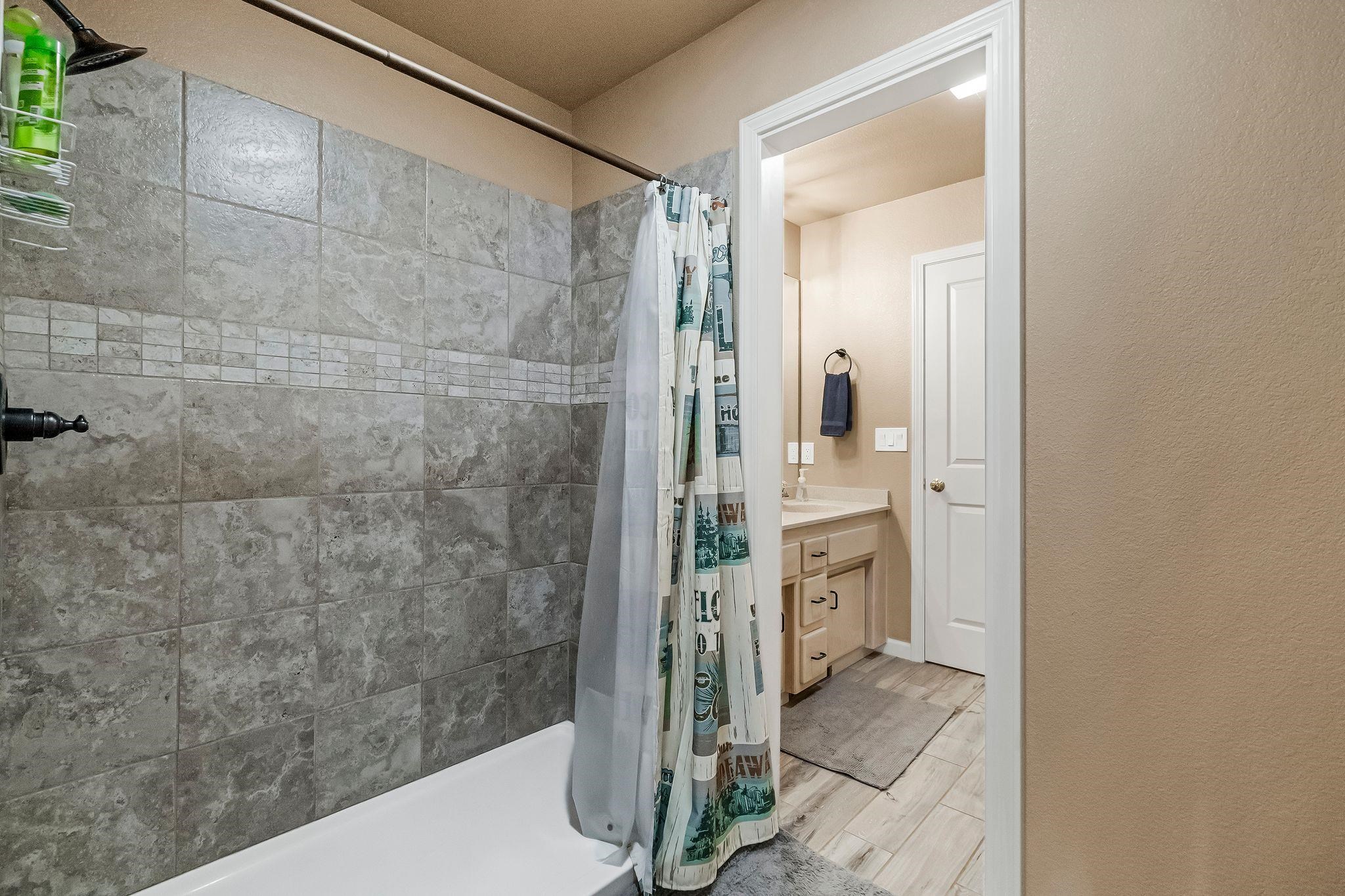 1228 Lassen View Drive