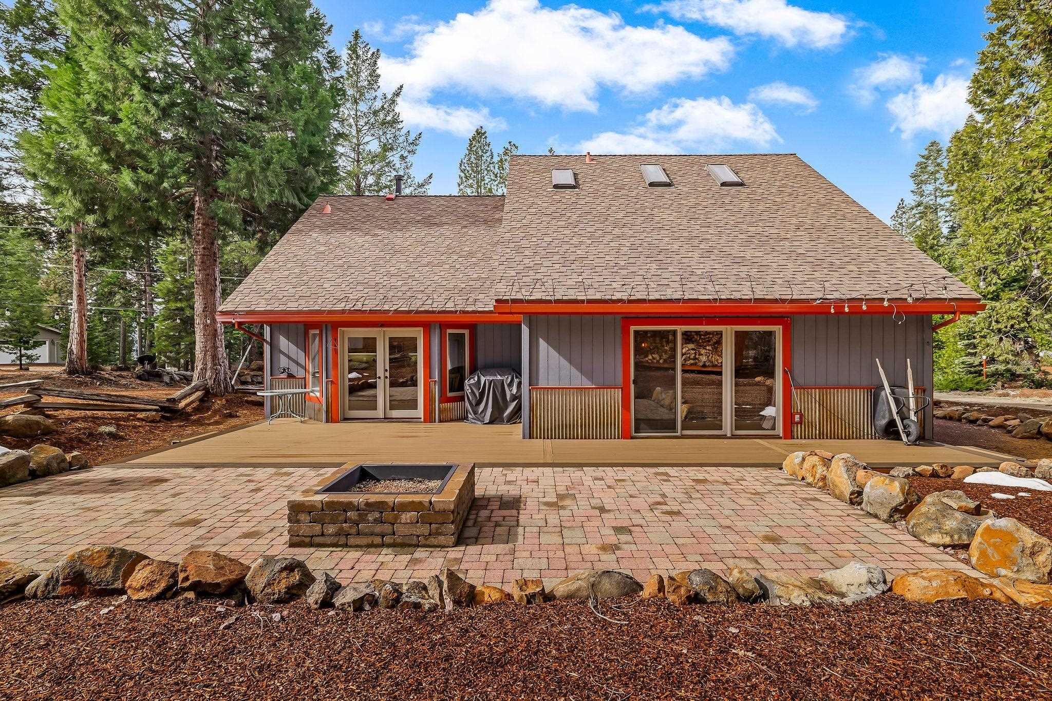 1228 Lassen View Drive