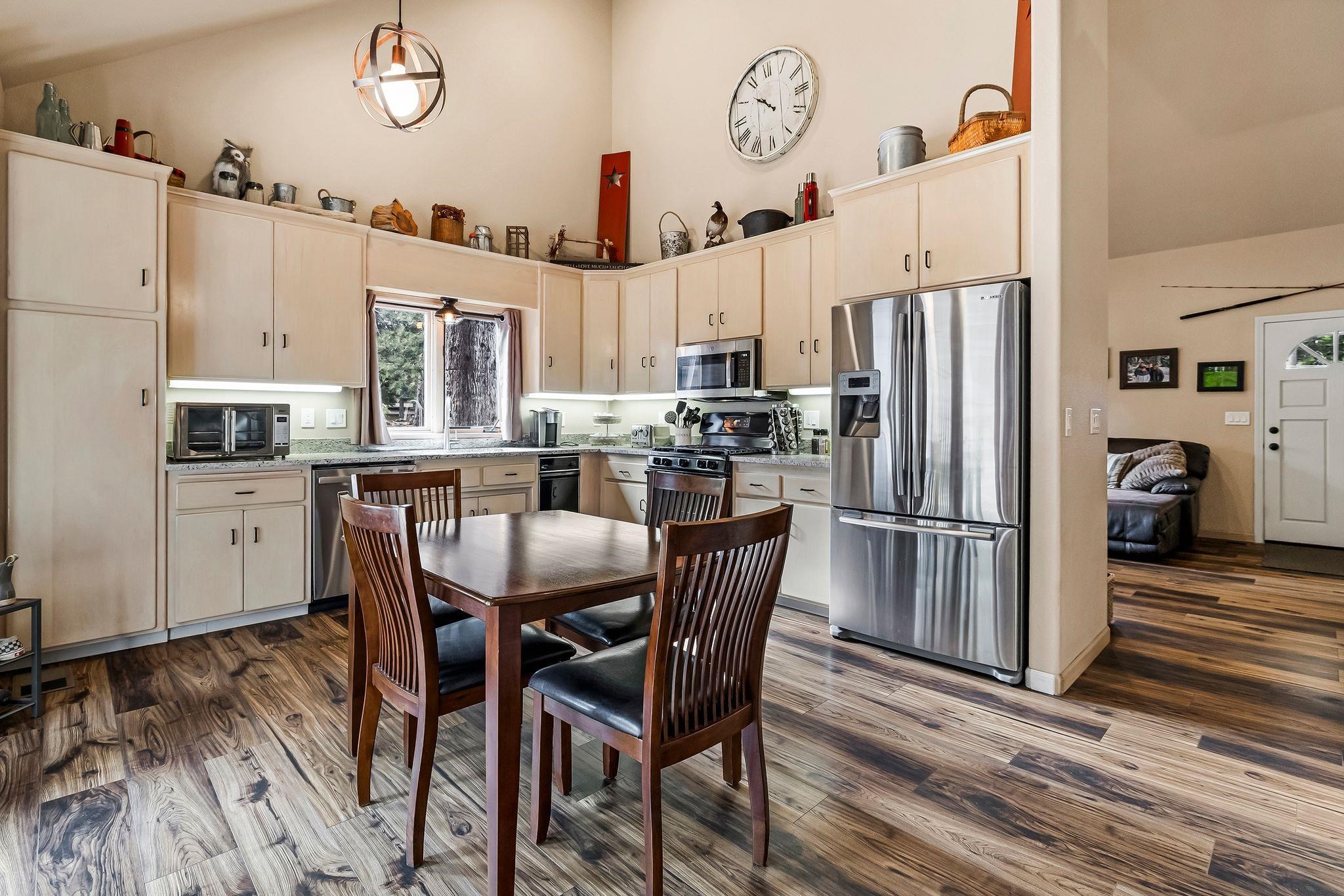 1228 Lassen View Drive