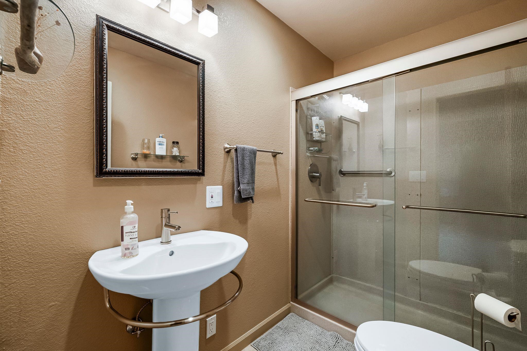 1228 Lassen View Drive