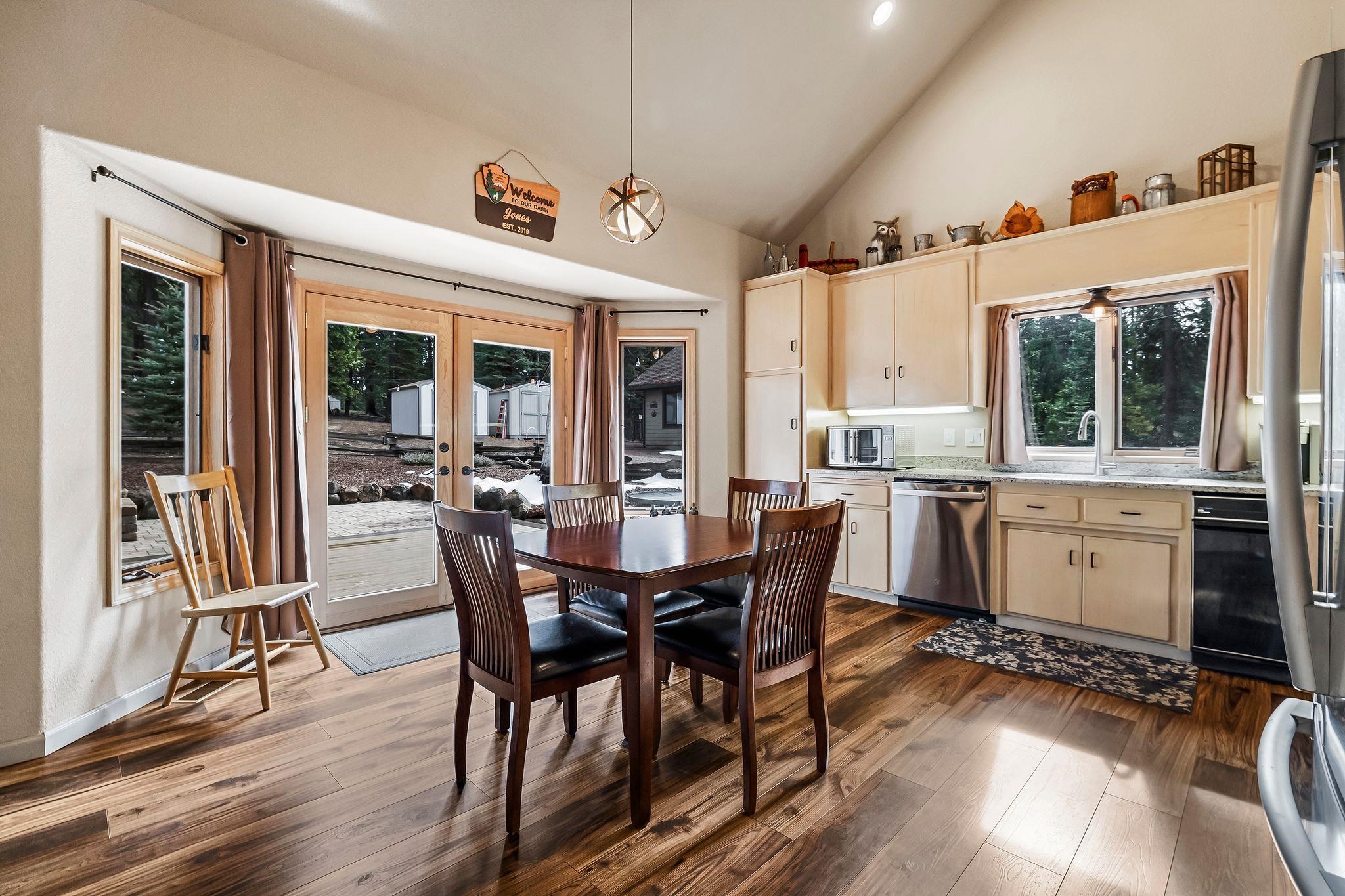 1228 Lassen View Drive