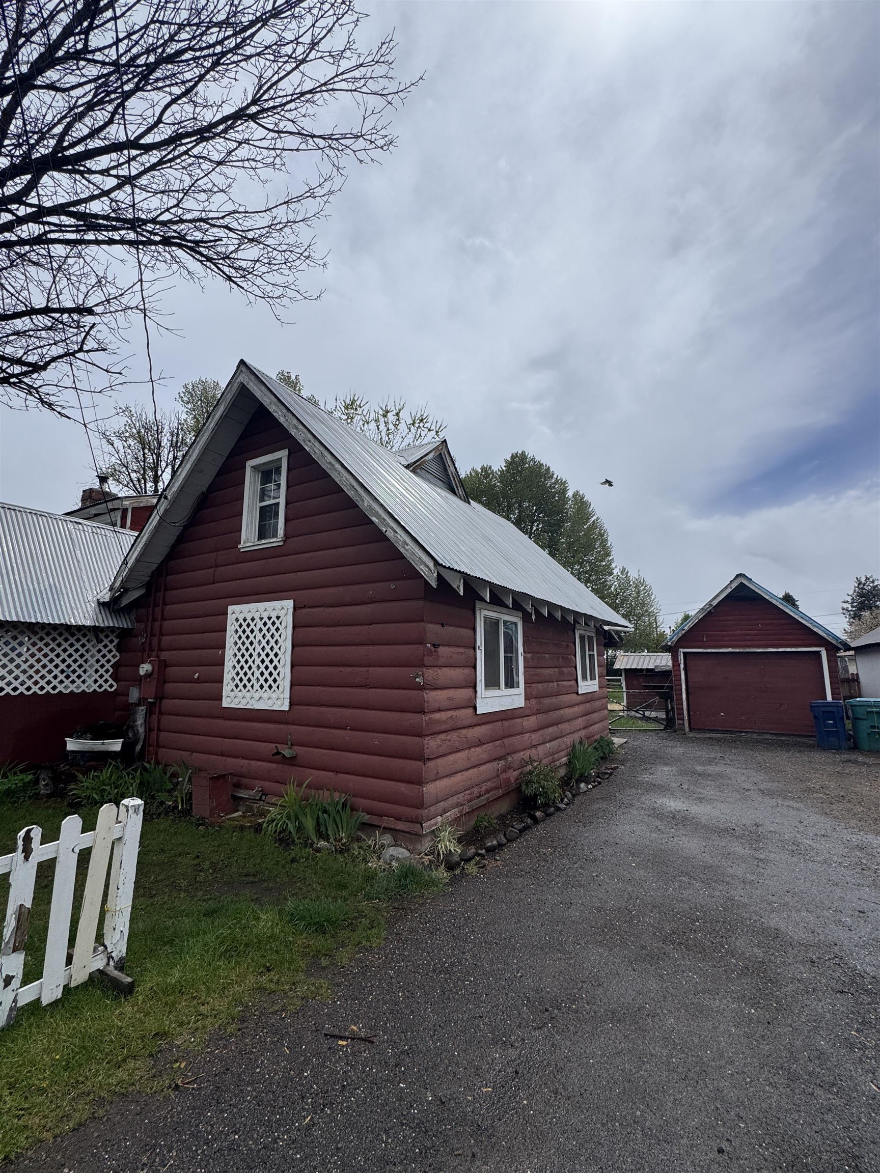 225 Lassen Street
