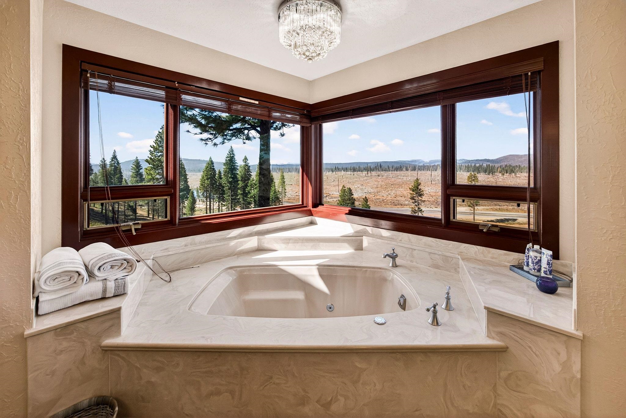 106 Goose Bay View Trail