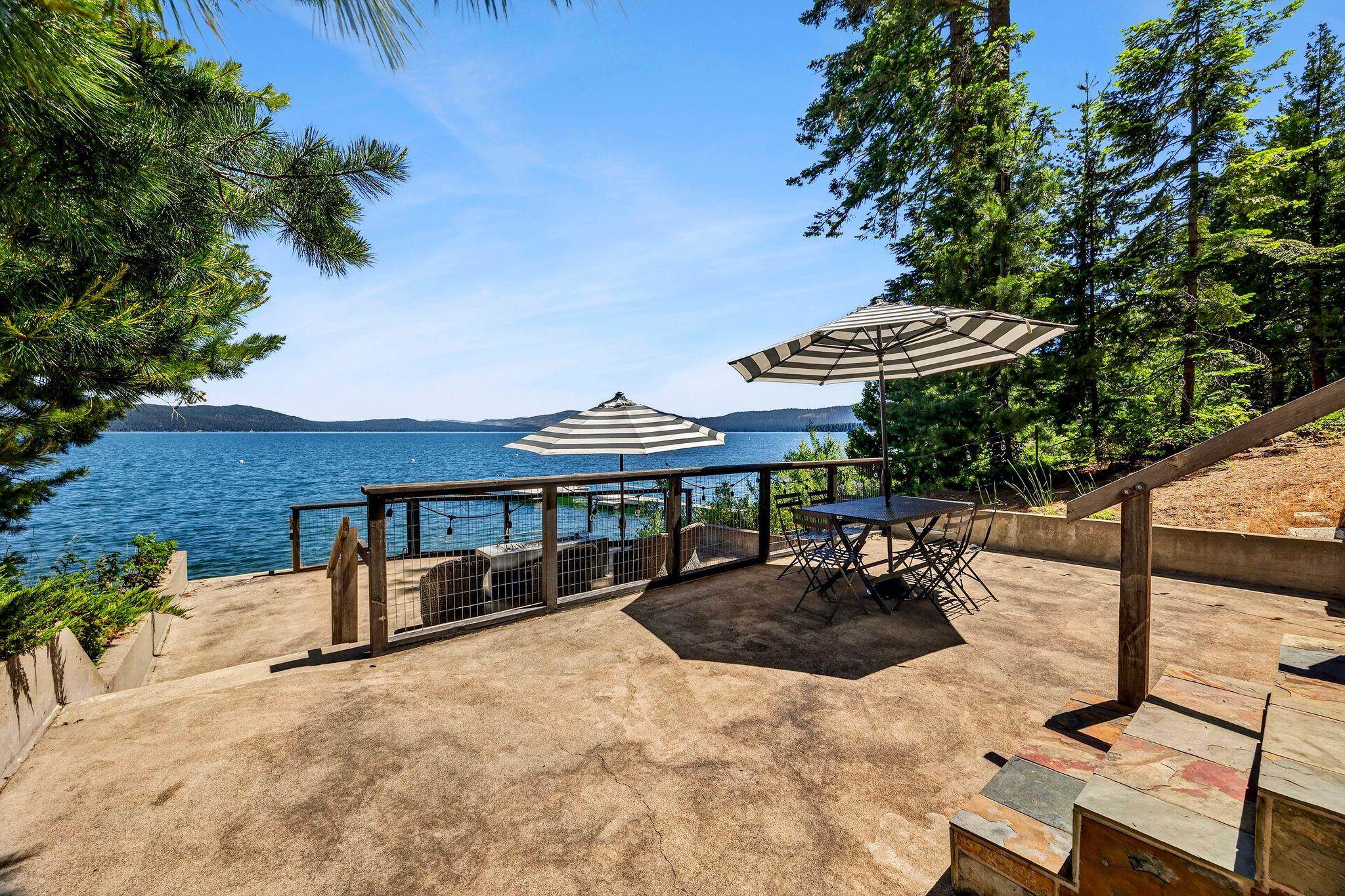 830 Peninsula Drive
