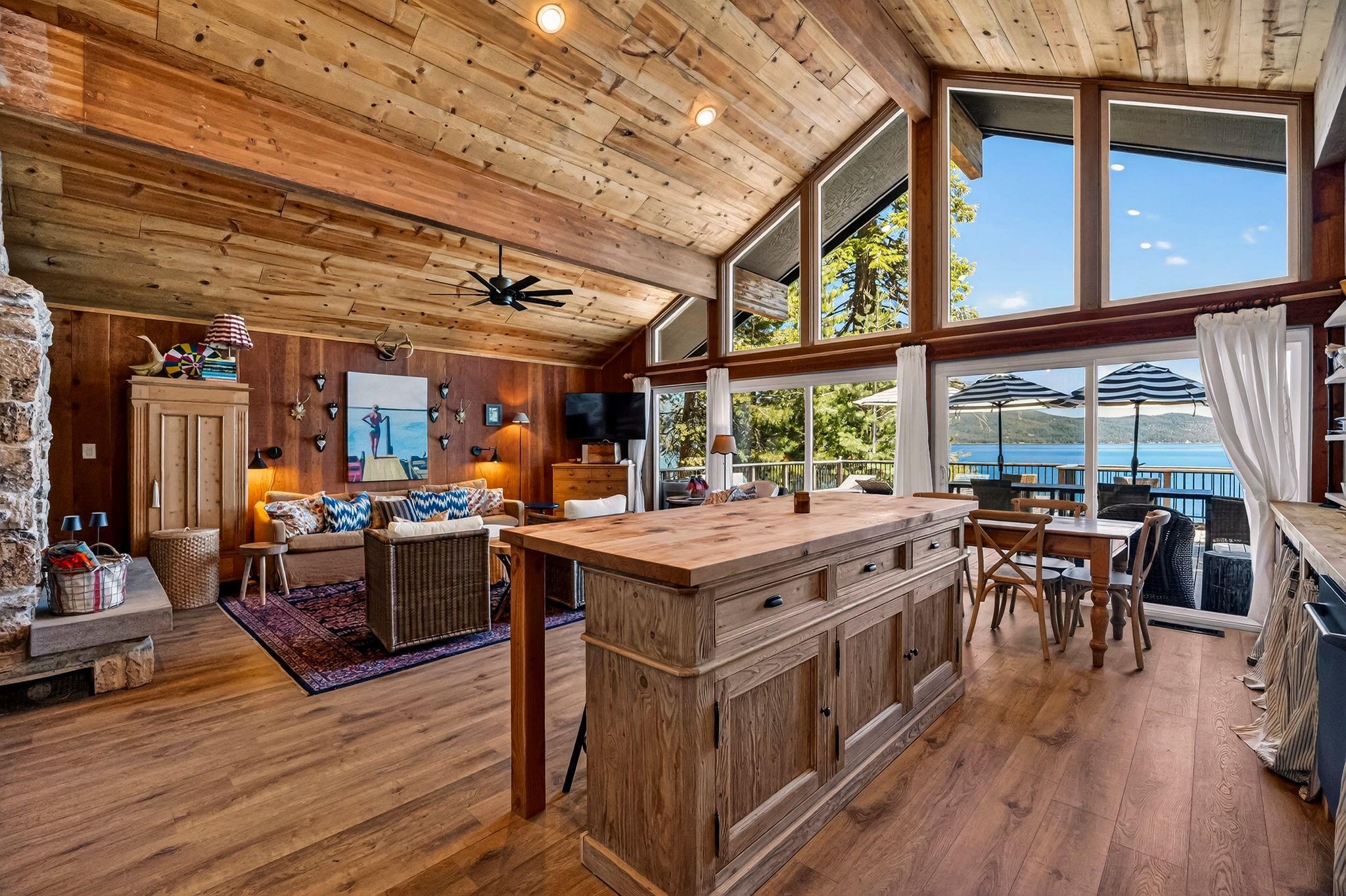 830 Peninsula Drive