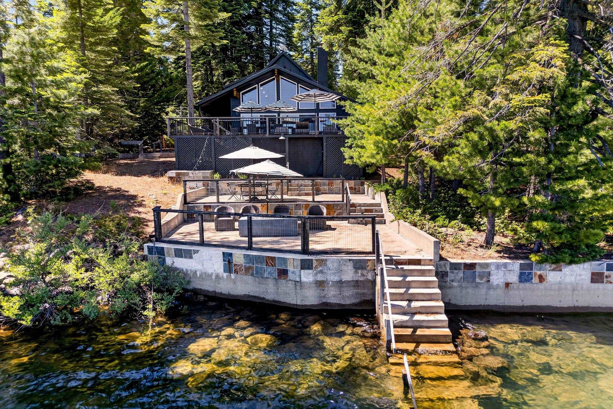 830 Peninsula Drive