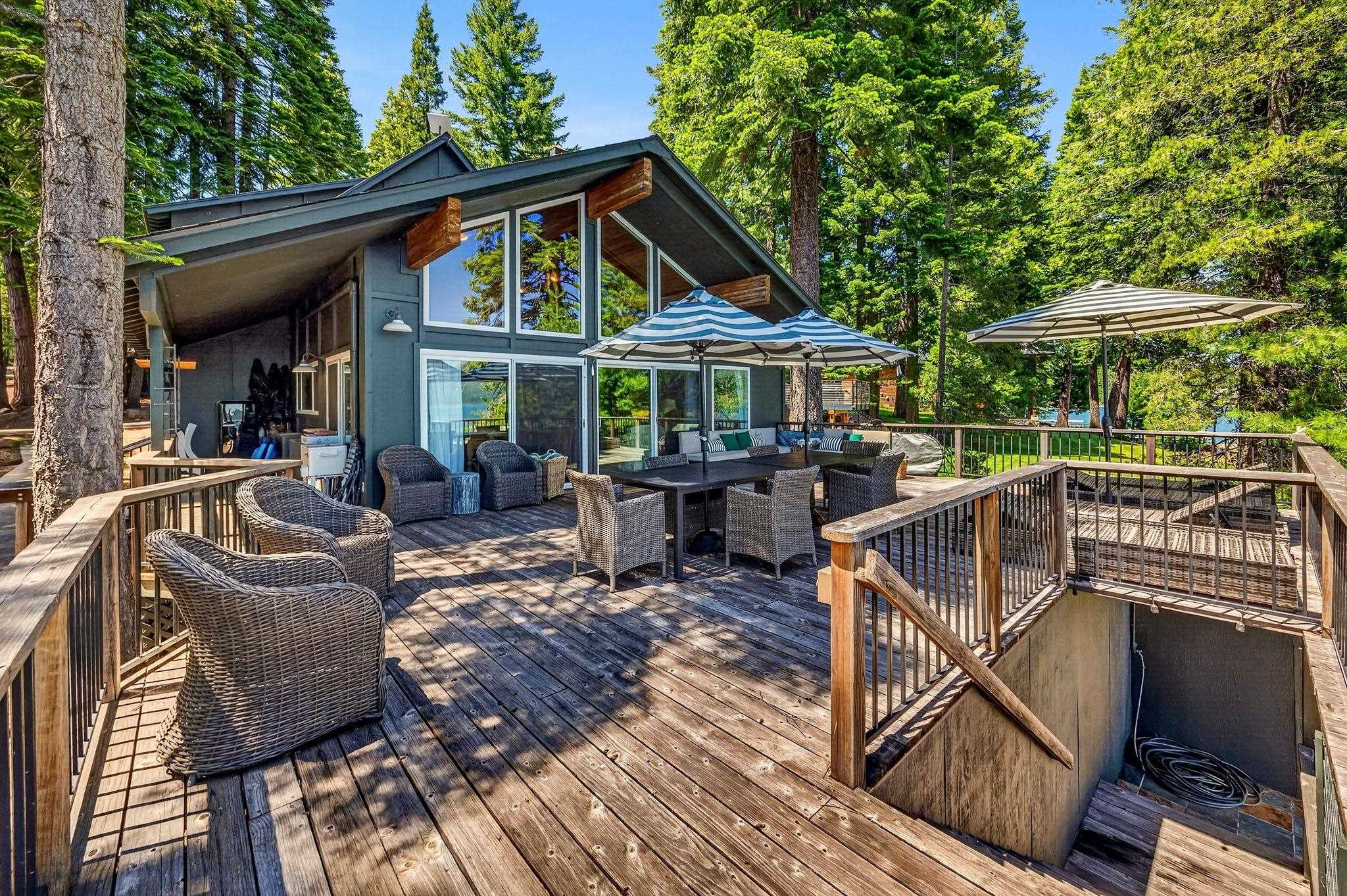 830 Peninsula Drive