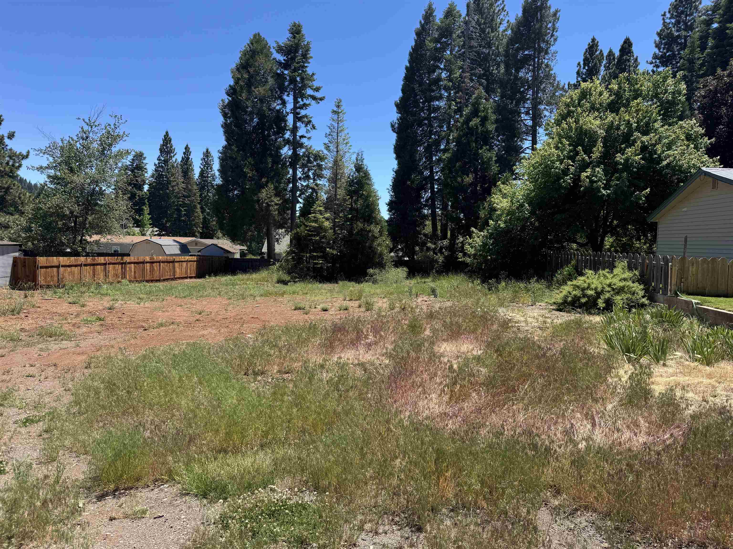 3414 Hill Crest Drive