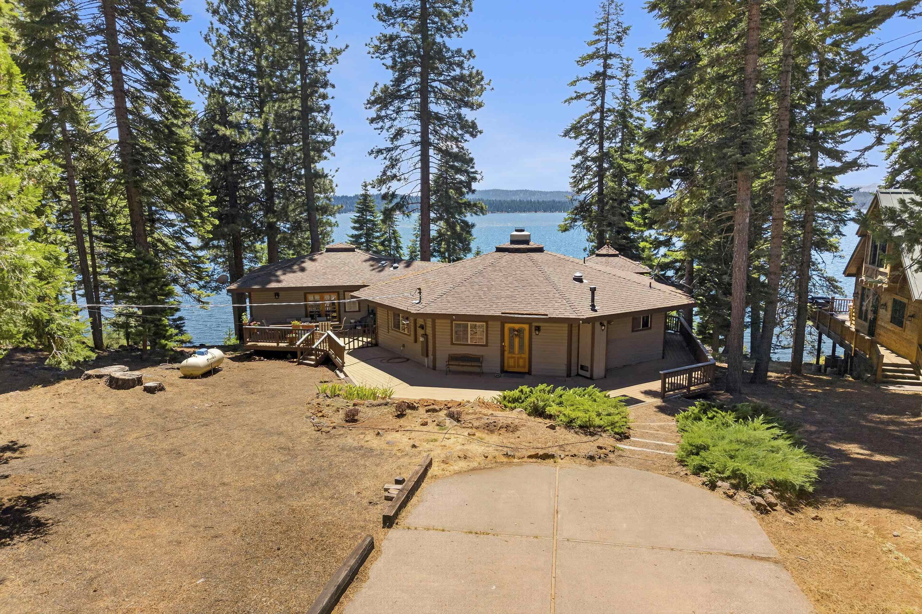 1229 Lassen View Drive