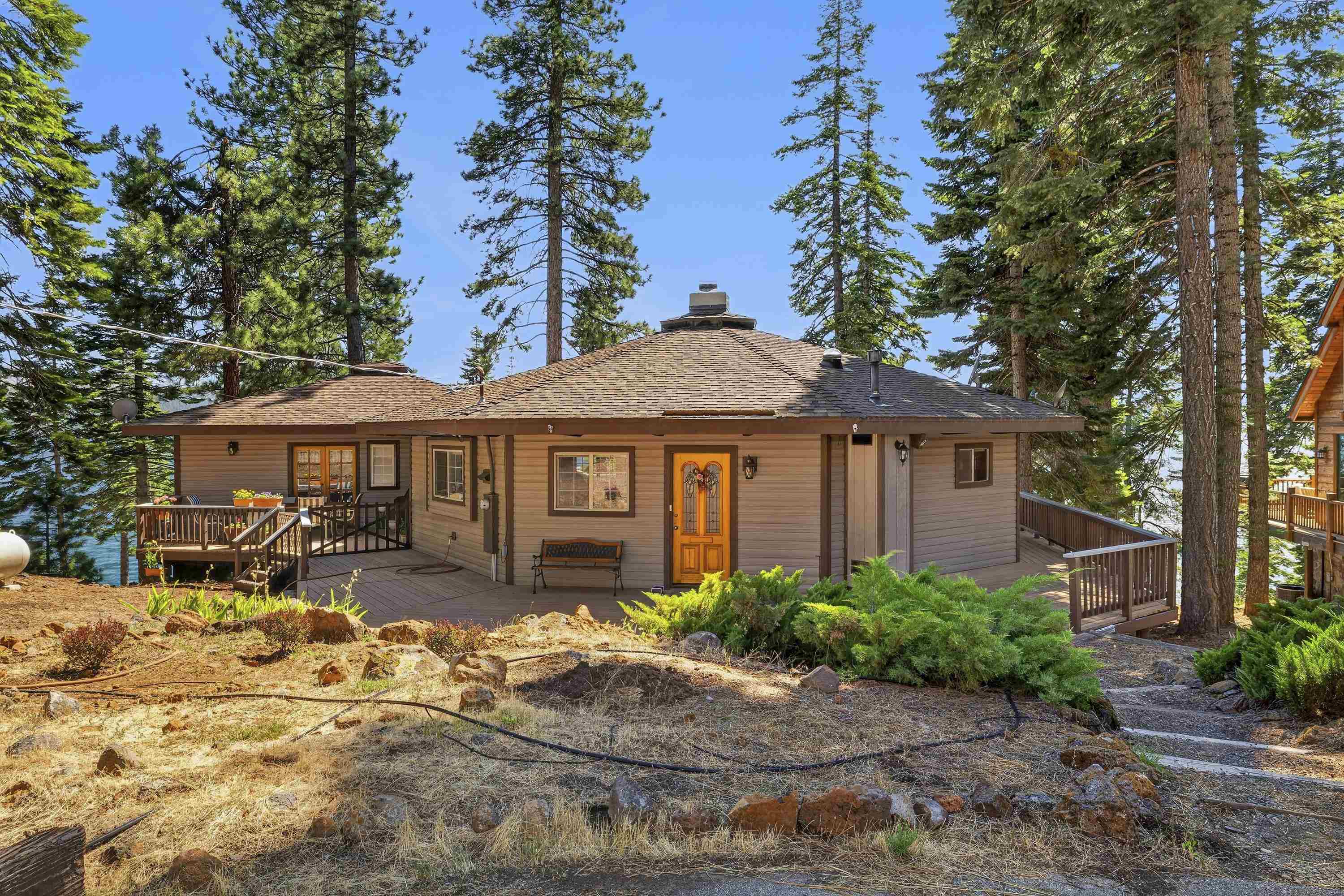 1229 Lassen View Drive