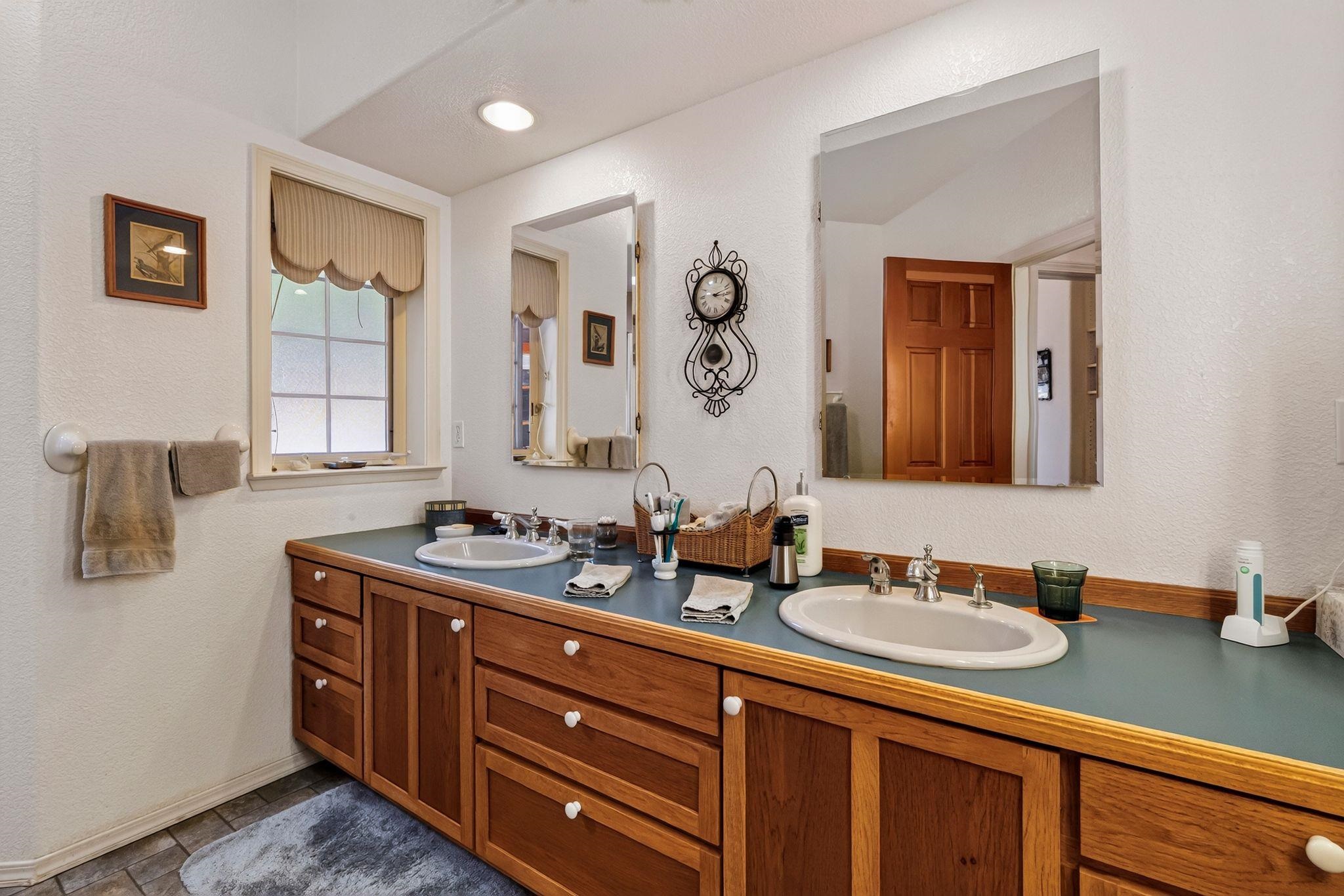 1229 Lassen View Drive