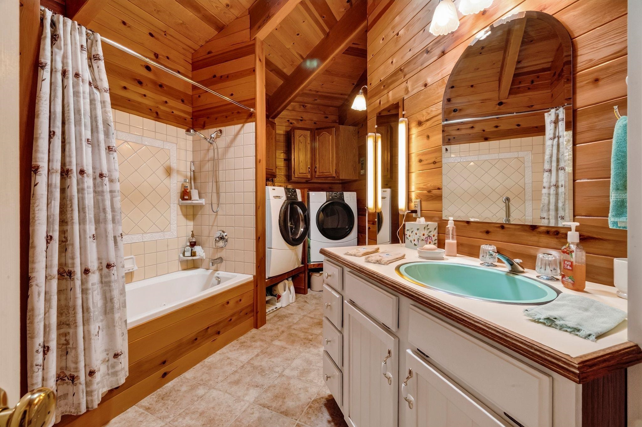 1229 Lassen View Drive