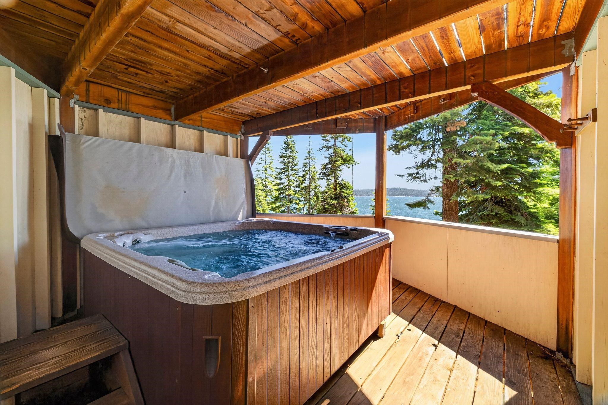 1229 Lassen View Drive