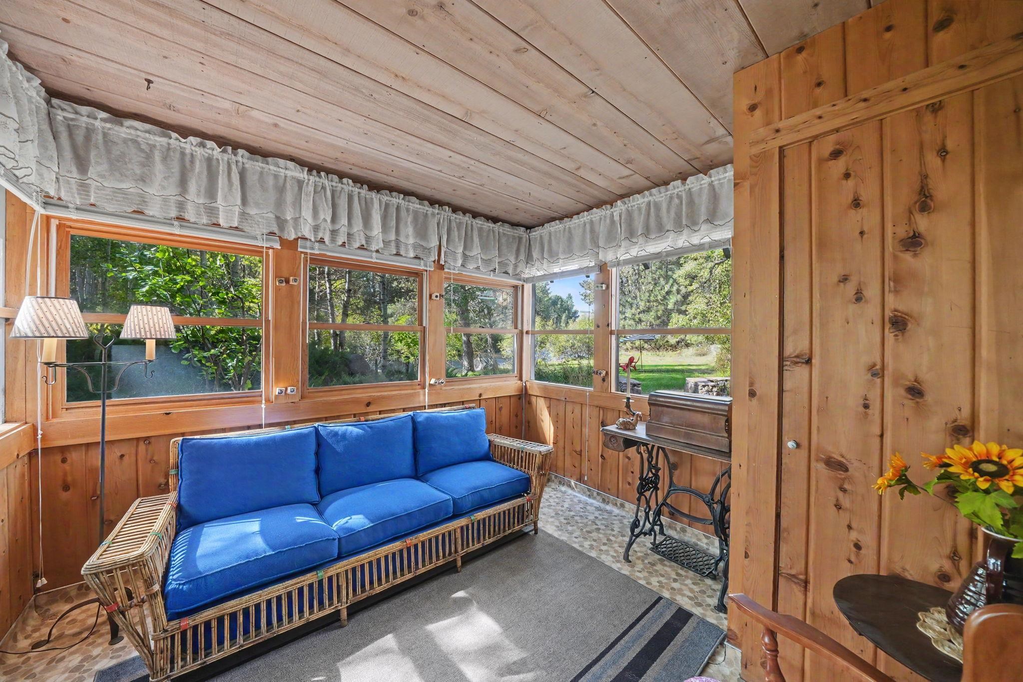 735 Feather River Drive