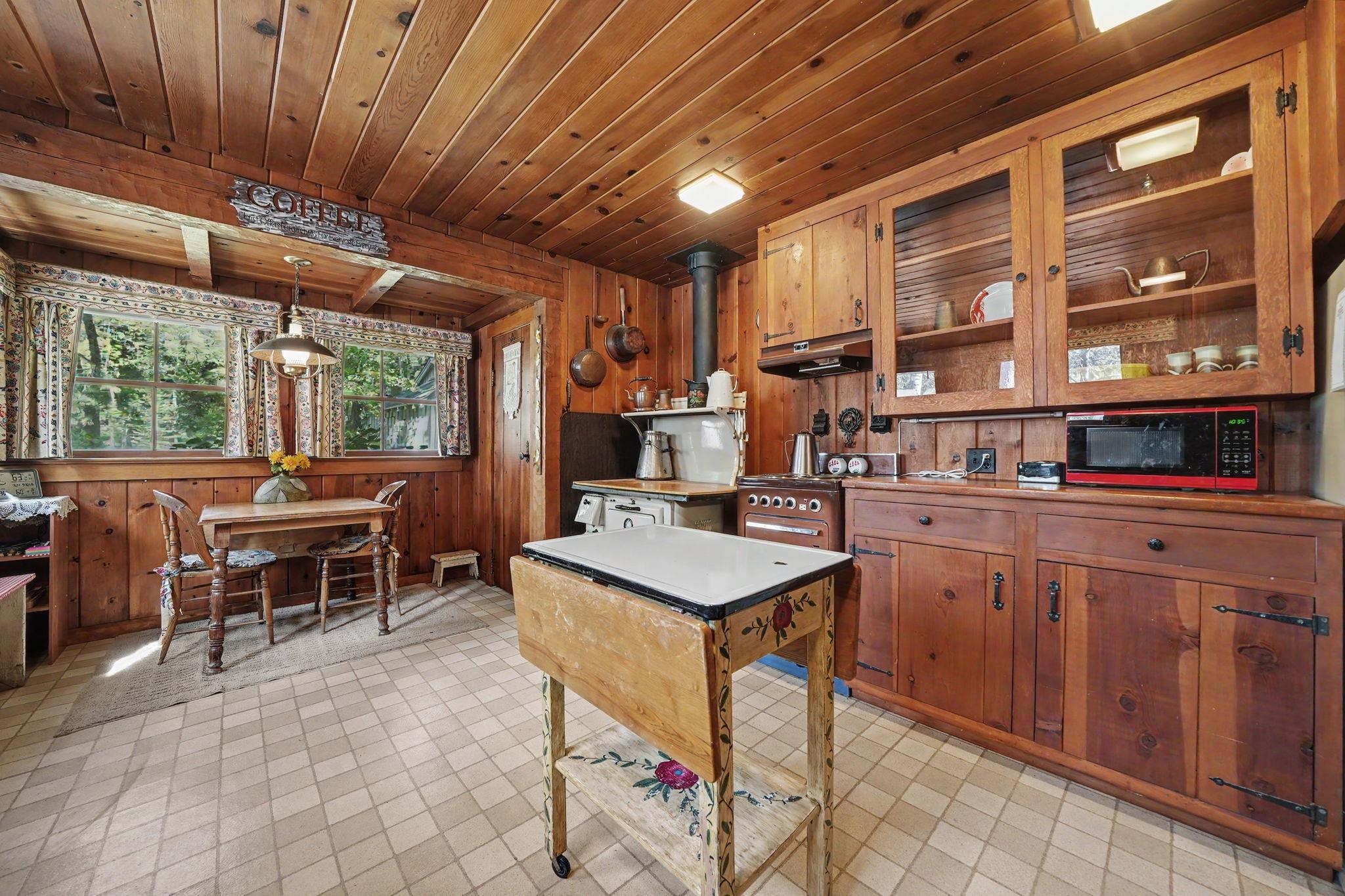 735 Feather River Drive