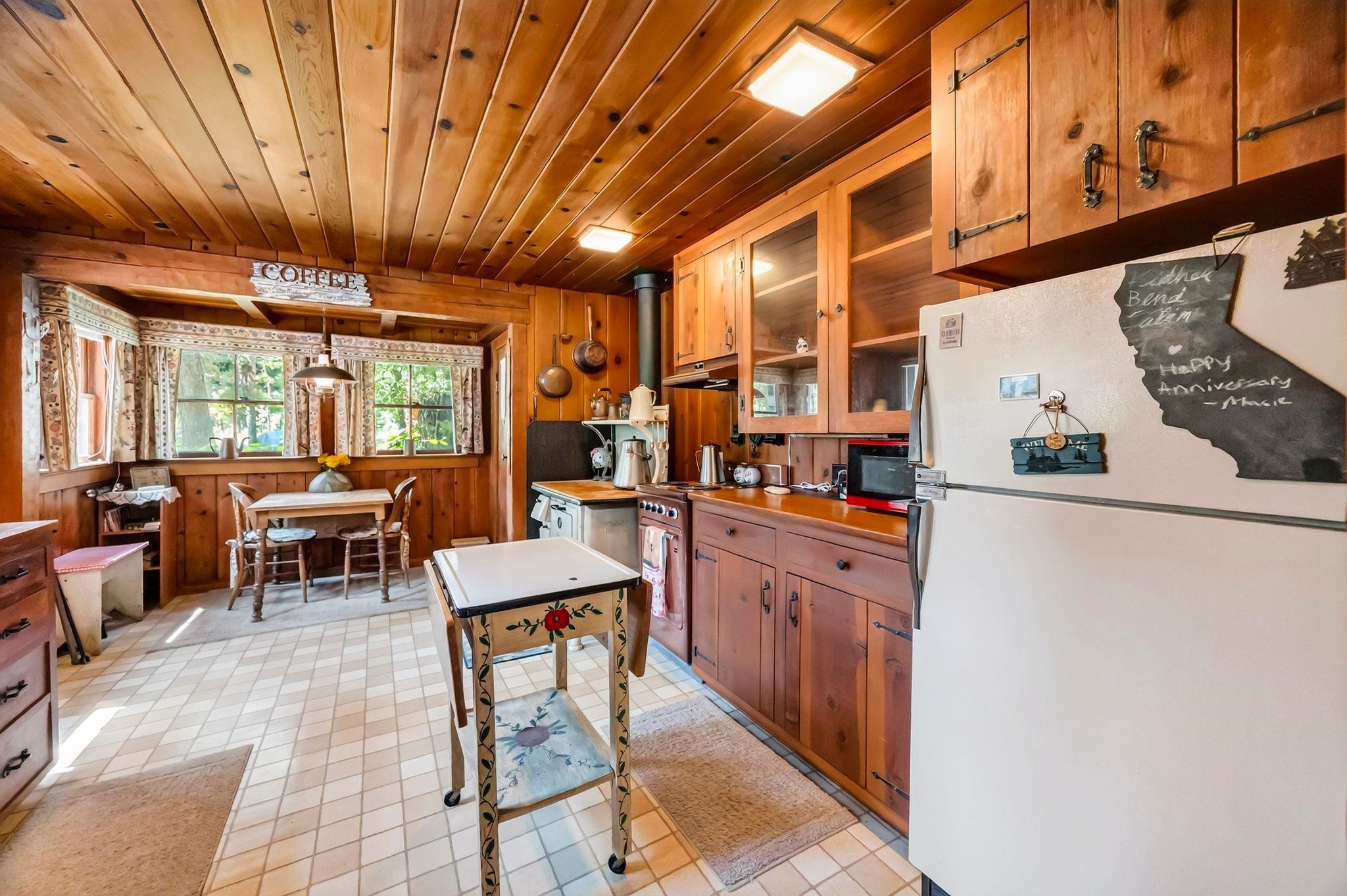 735 Feather River Drive
