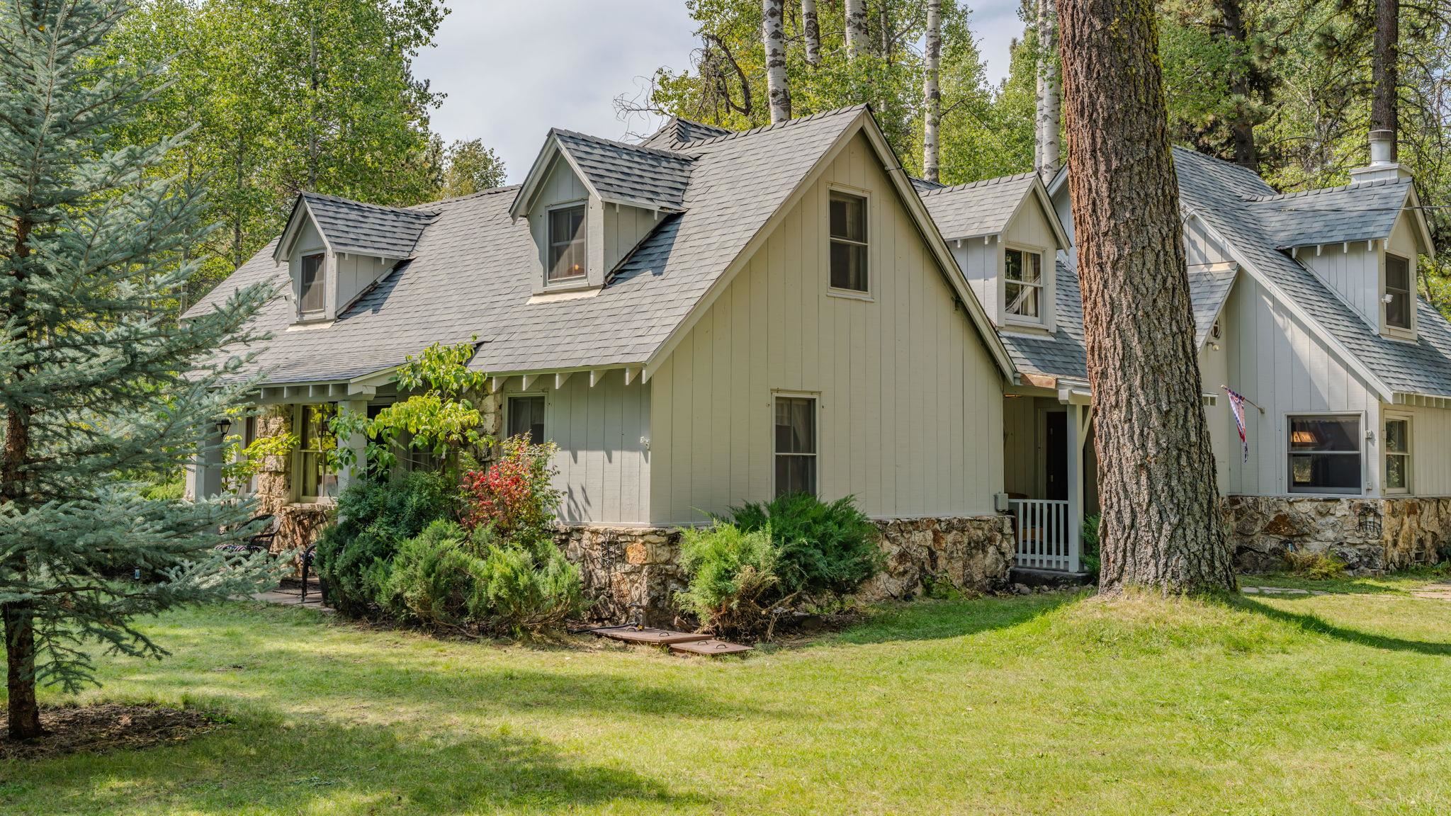 735 Feather River Drive